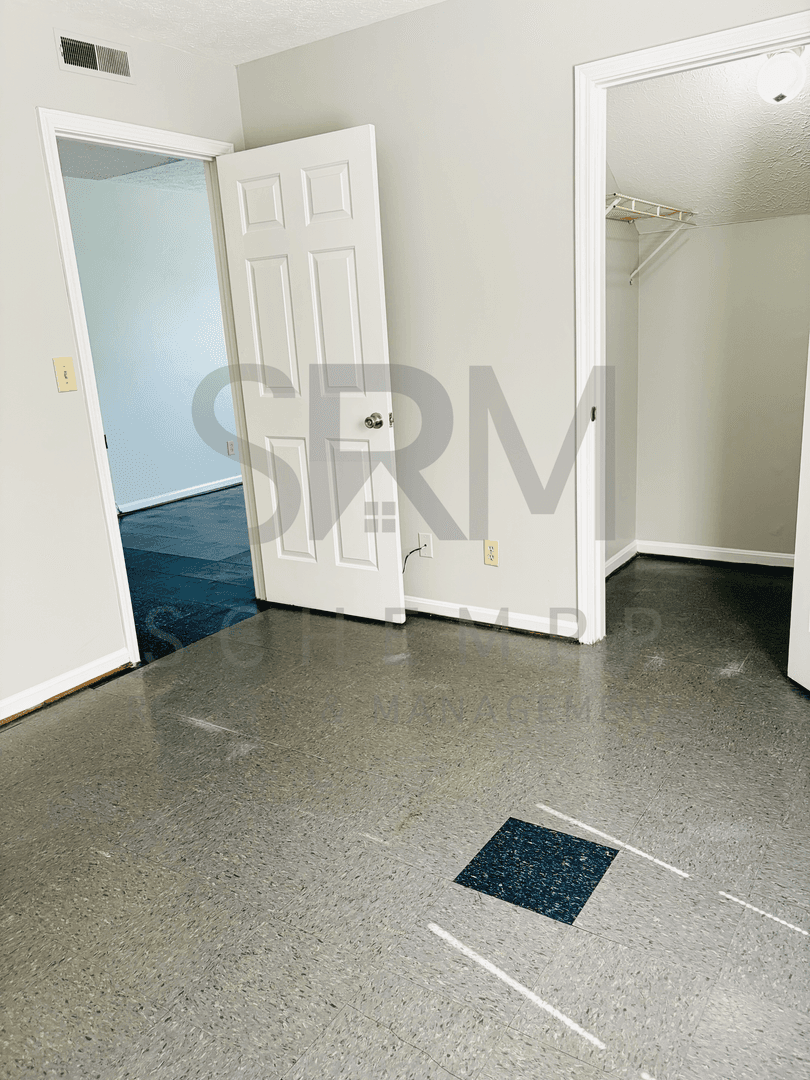 Louisville Apartment: 2718 W Jefferson St #3