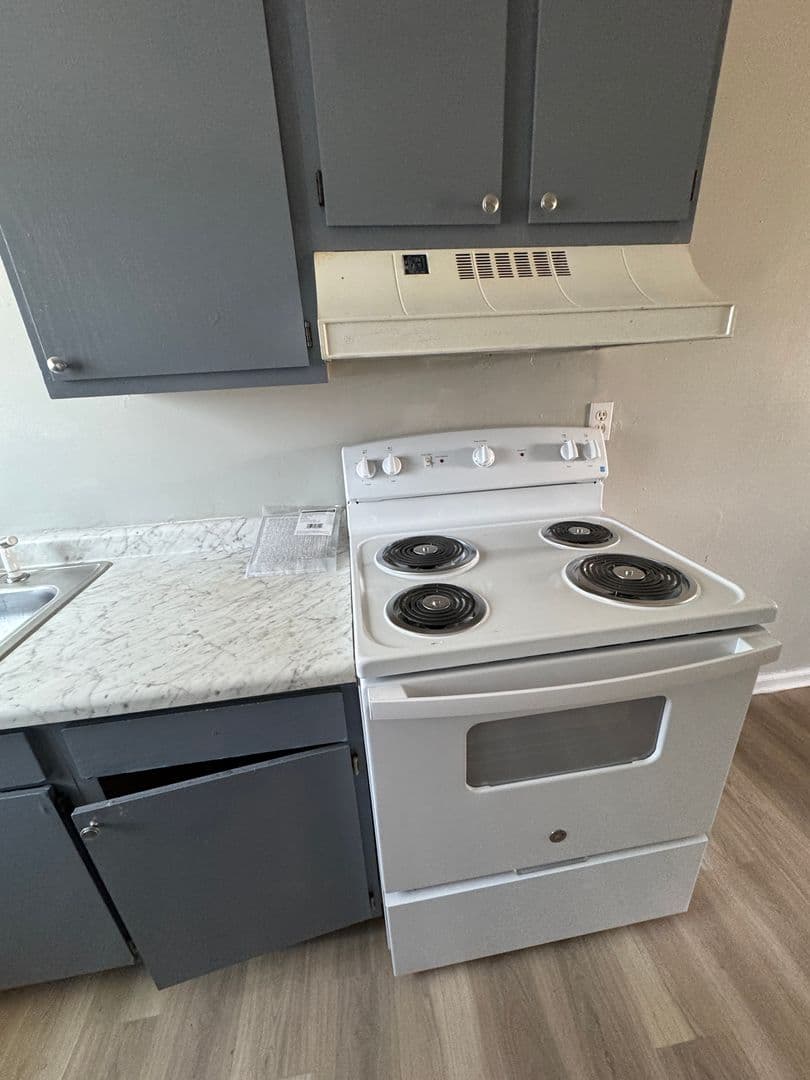 Louisville Apartment: 1519 Crums Lane