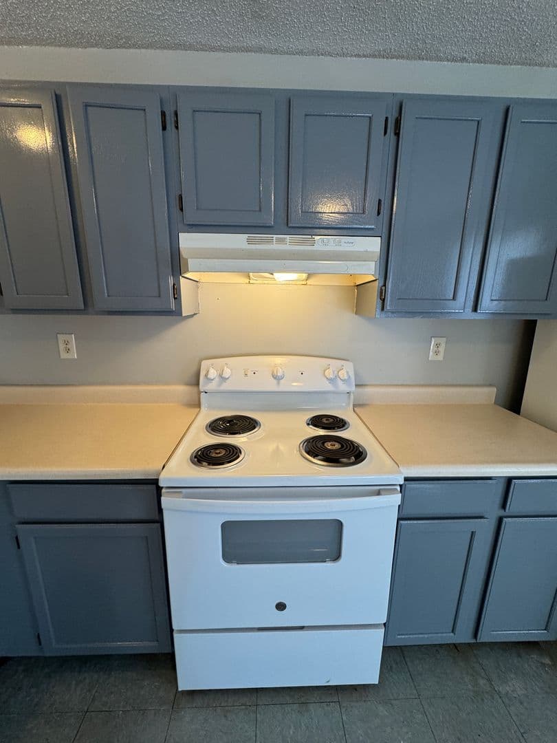 Louisville Apartment: 1519 Crums Lane