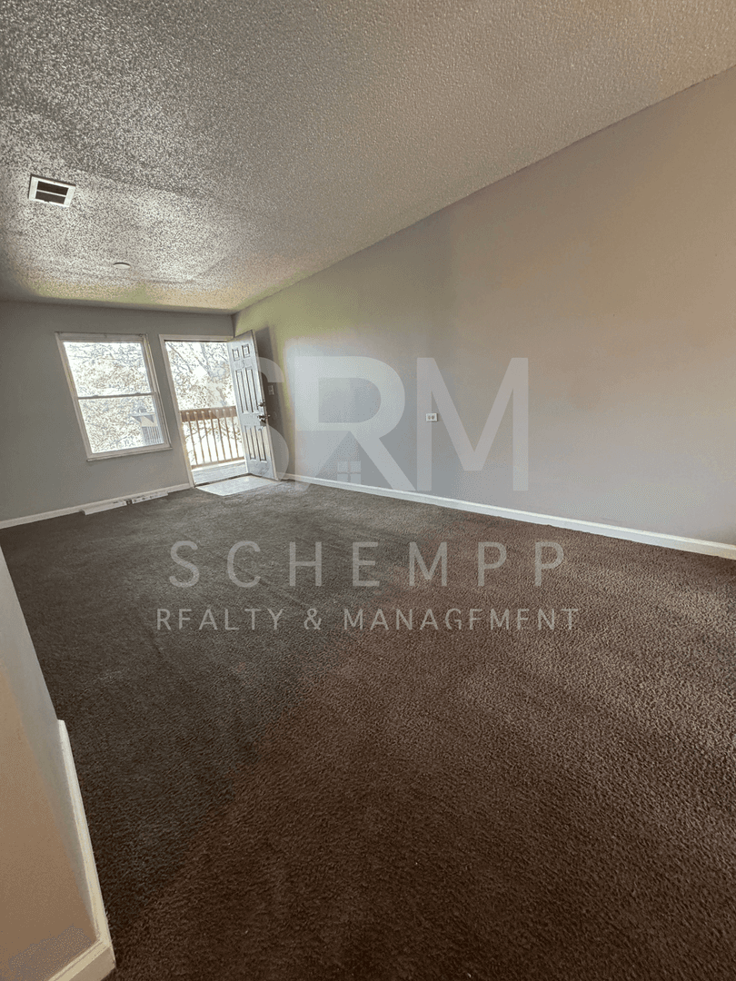 Louisville Apartment: 1519 Crums Lane