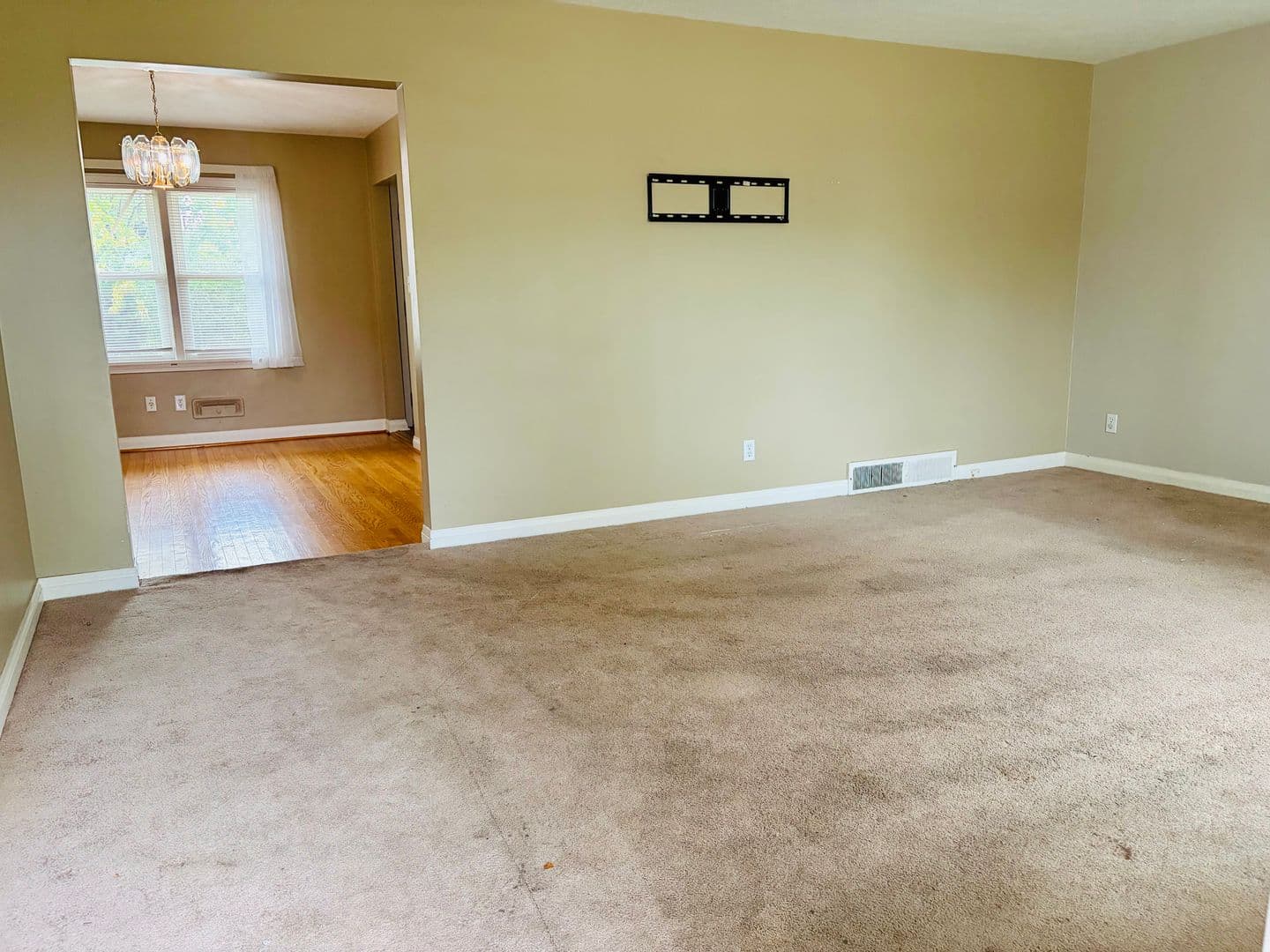 Louisville House: 3306 Allison Way