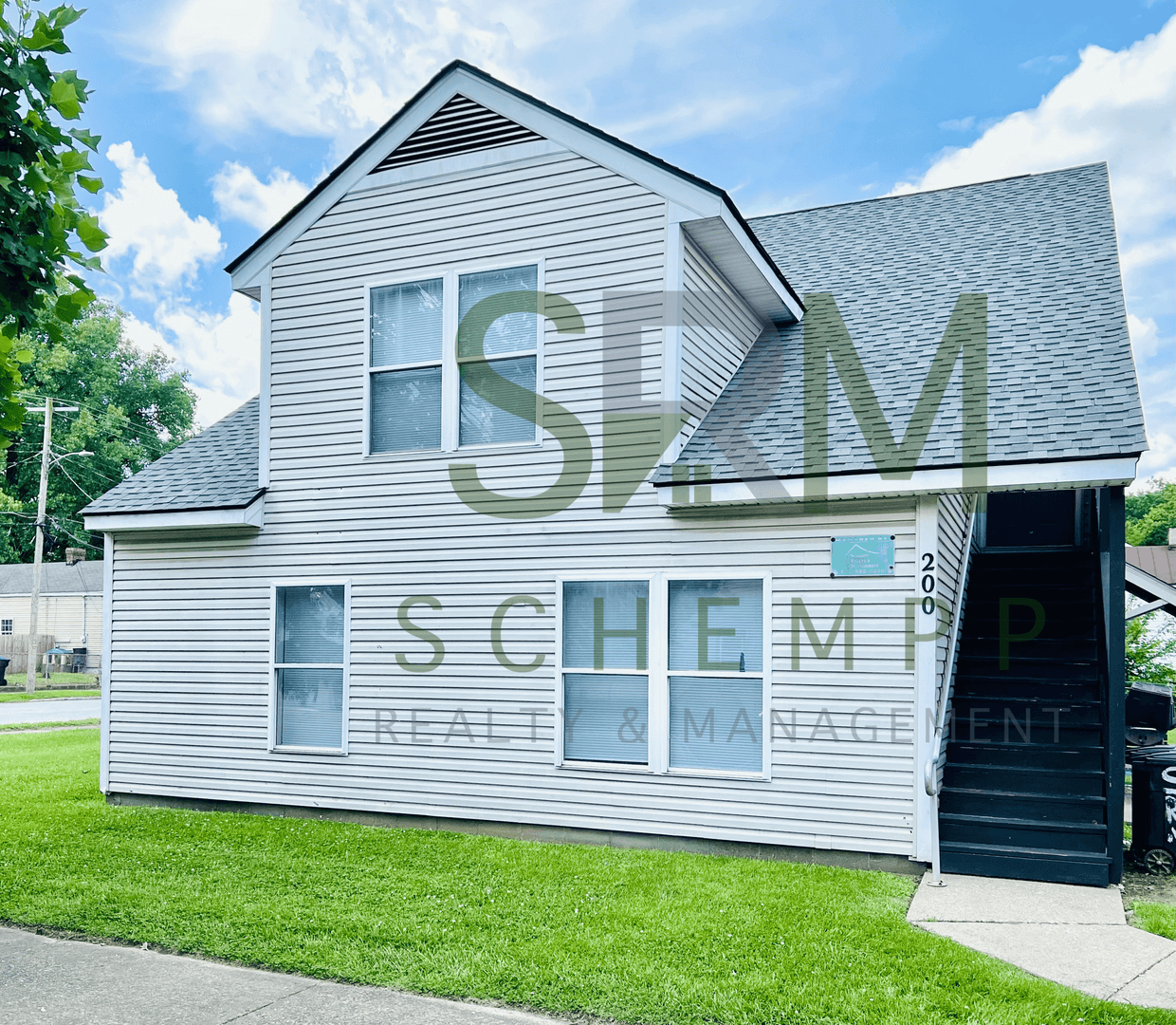 Louisville Apartment: 200 N 18th St #4