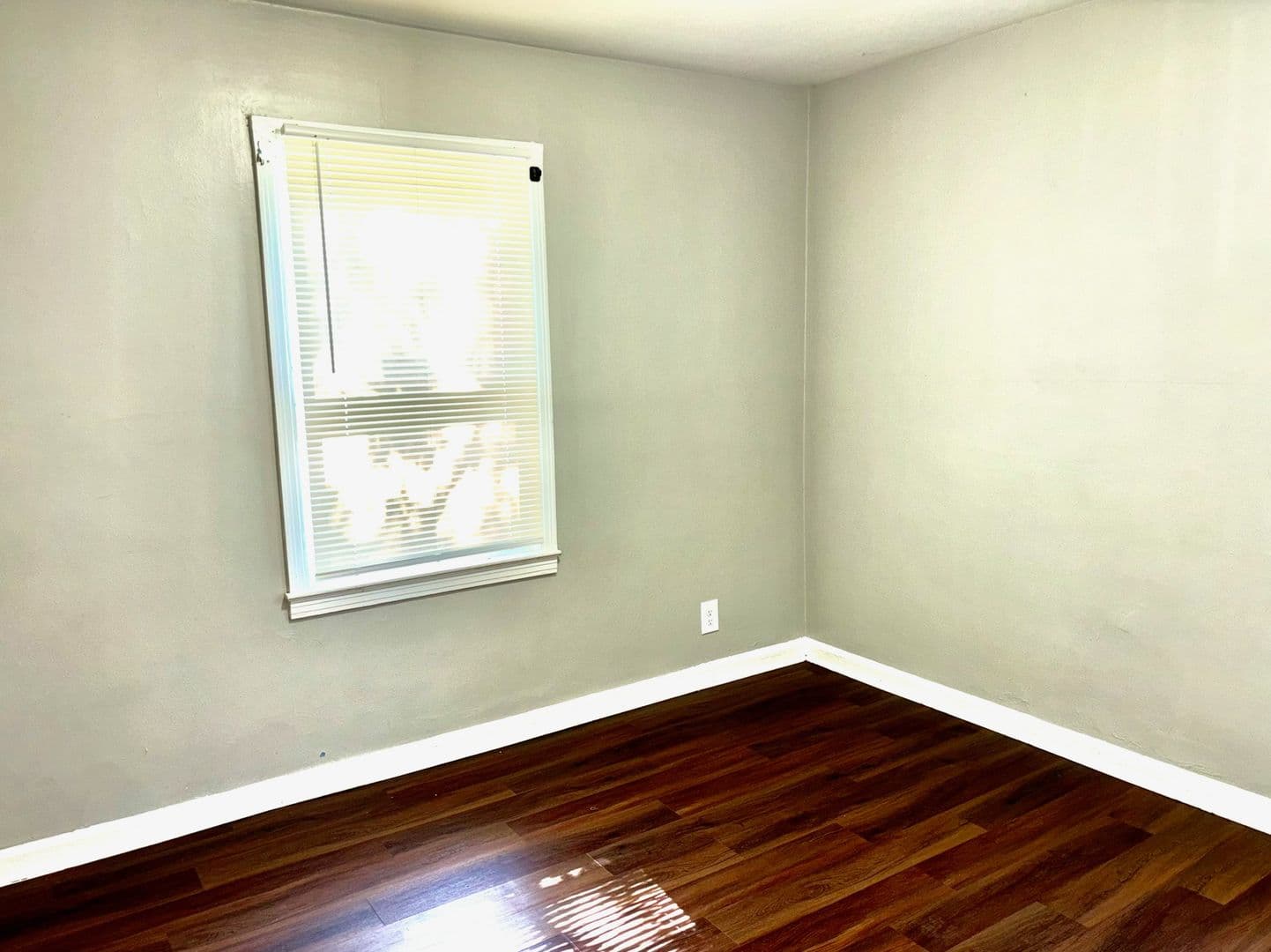 Louisville House: 3802 Parthenia Avenue