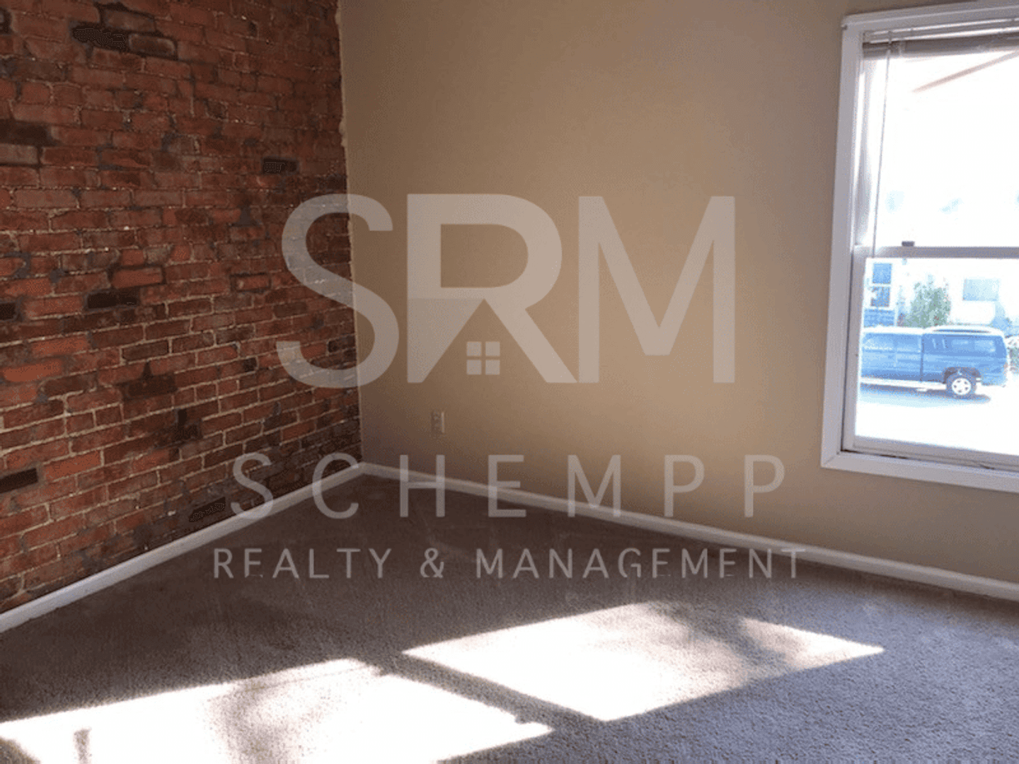 Jeffersonville Apartment: 807-809 East Maple Street