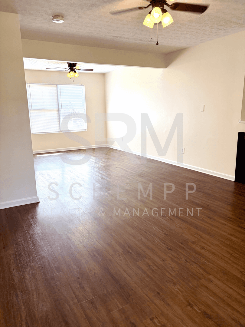 Louisville House: 7022 Shanty Creek Drive