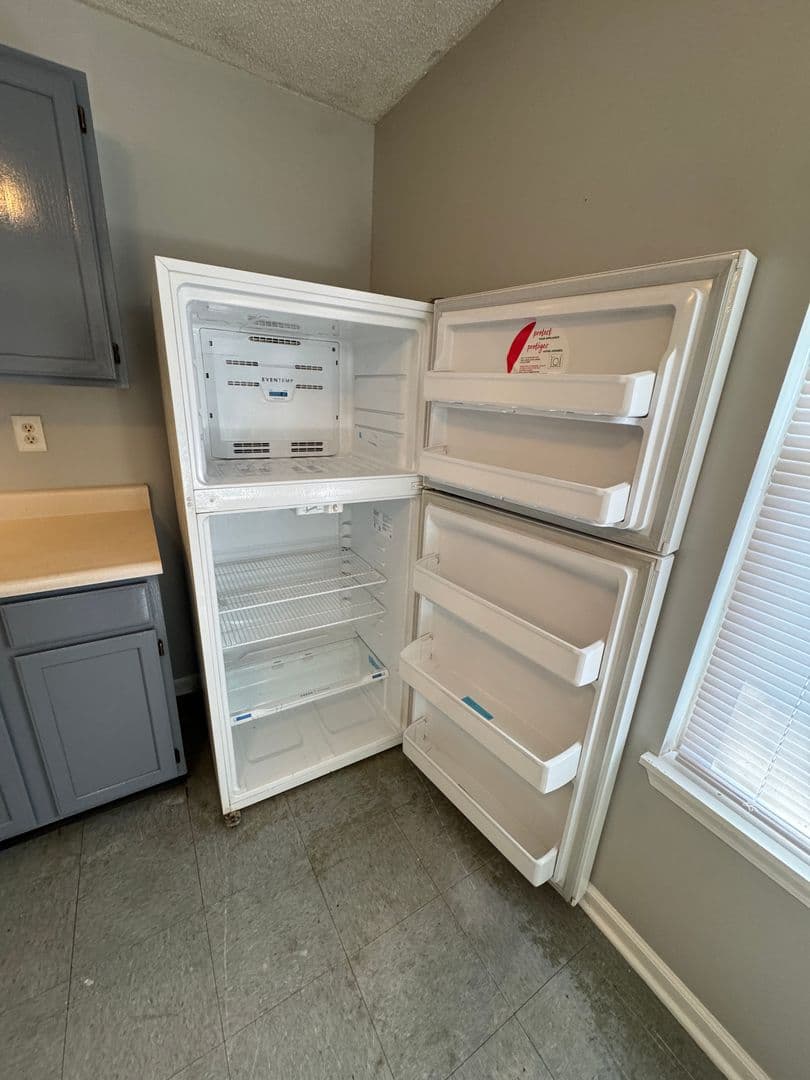 Louisville Apartment: 1519 Crums Lane
