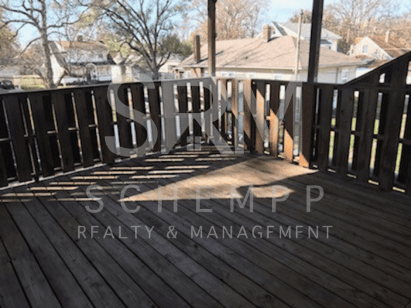 Jeffersonville Apartment: 807-809 East Maple Street