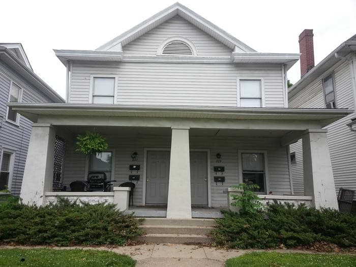 Jeffersonville Apartment: 807-809 East Maple Street