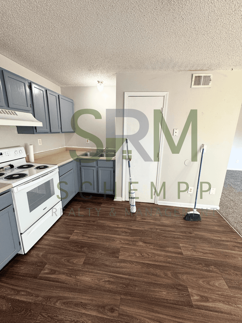 Louisville Apartment: 1519 Crums Lane