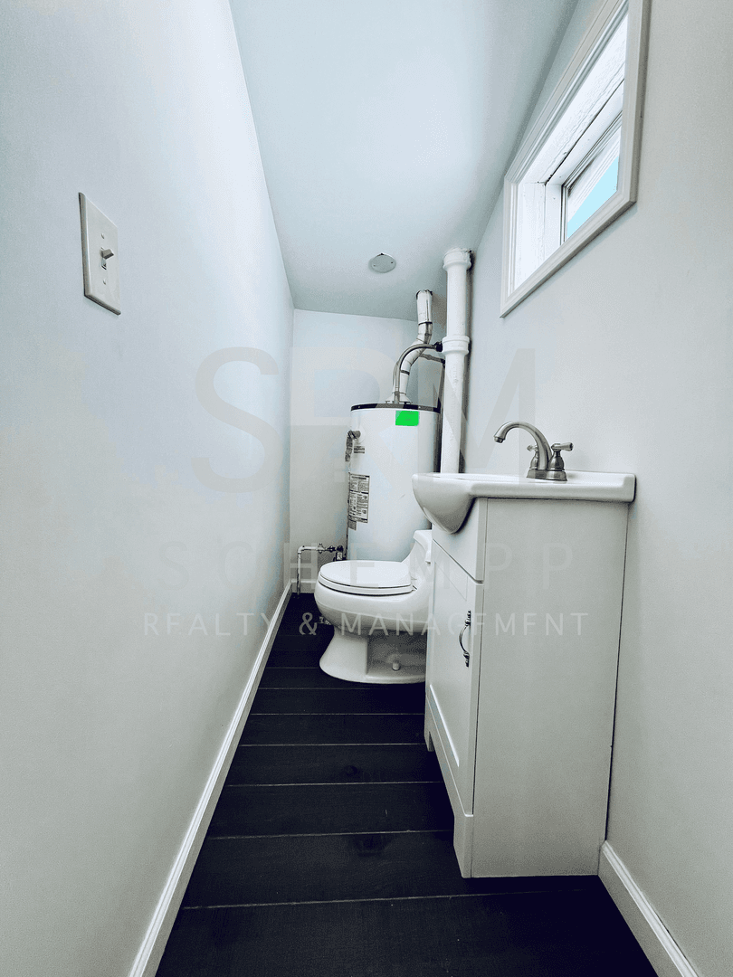 Louisville House: 1523 Christy Ave