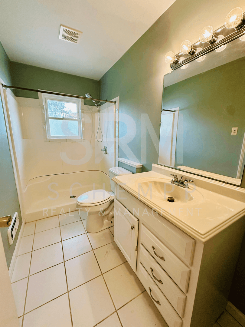 Louisville House: 3306 Allison Way