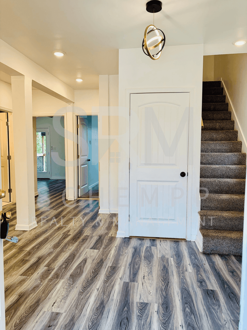 Louisville House: 826 S. 38th