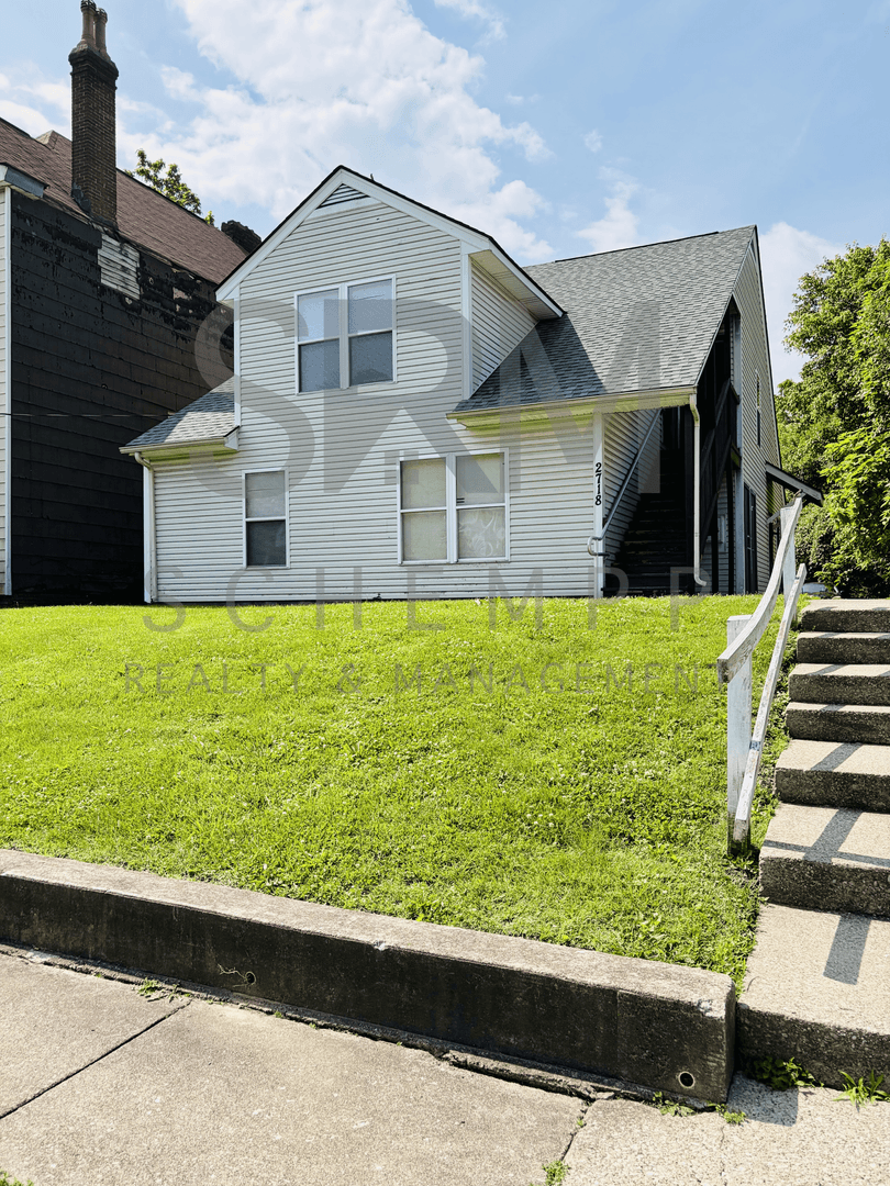 Louisville Apartment: 2718 W Jefferson St #3