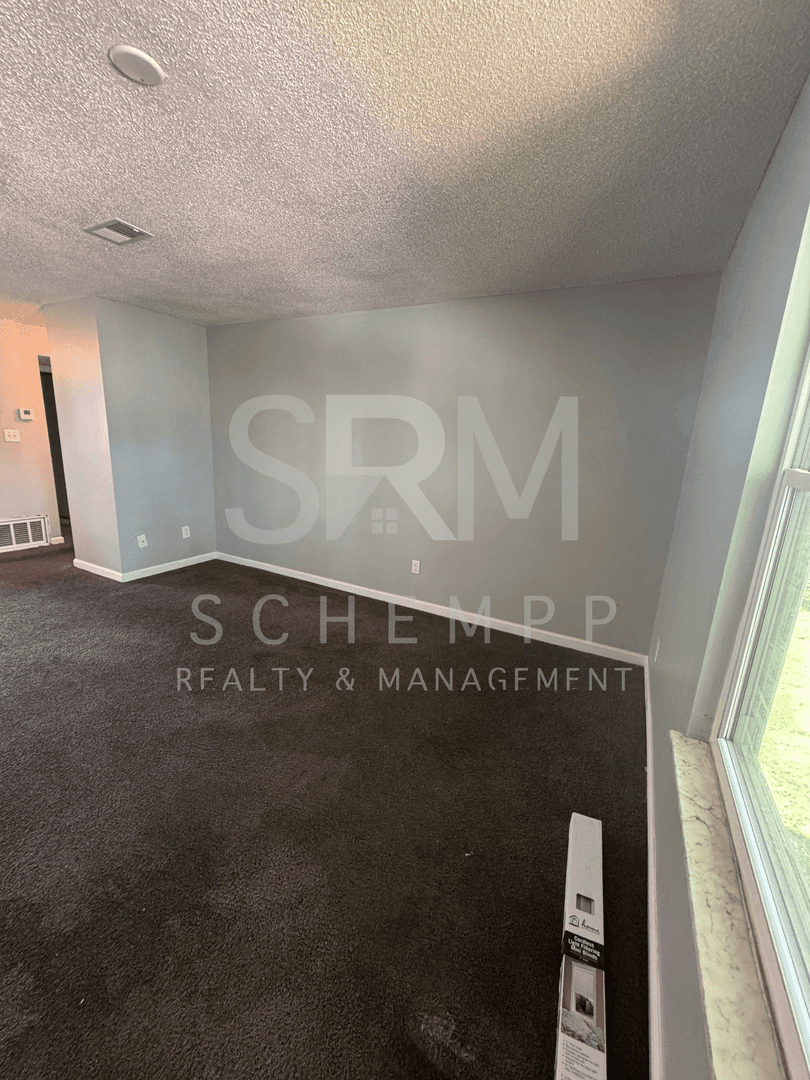 Louisville Apartment: 1519 Crums Lane