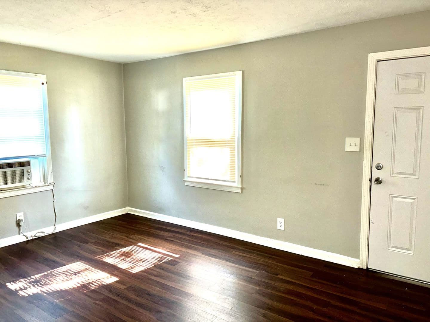 Louisville House: 3802 Parthenia Avenue