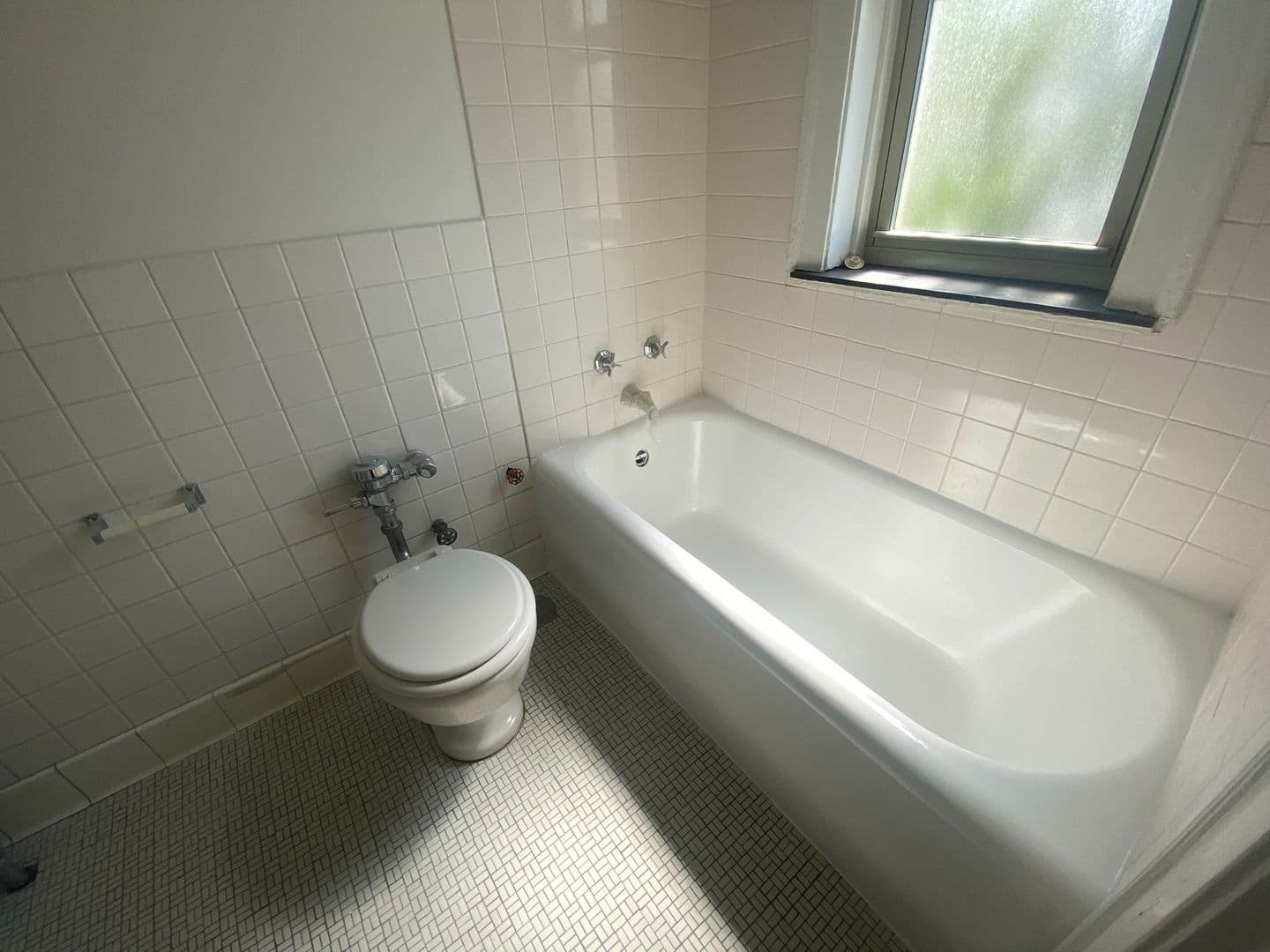 Chicago Apartment: 4830-34 N. Wolcott Ave.