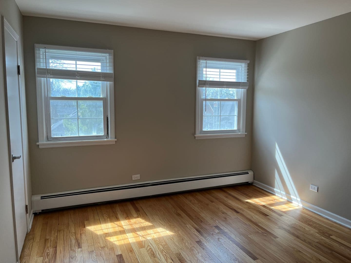 Evanston Apartment: 2620 Central St.