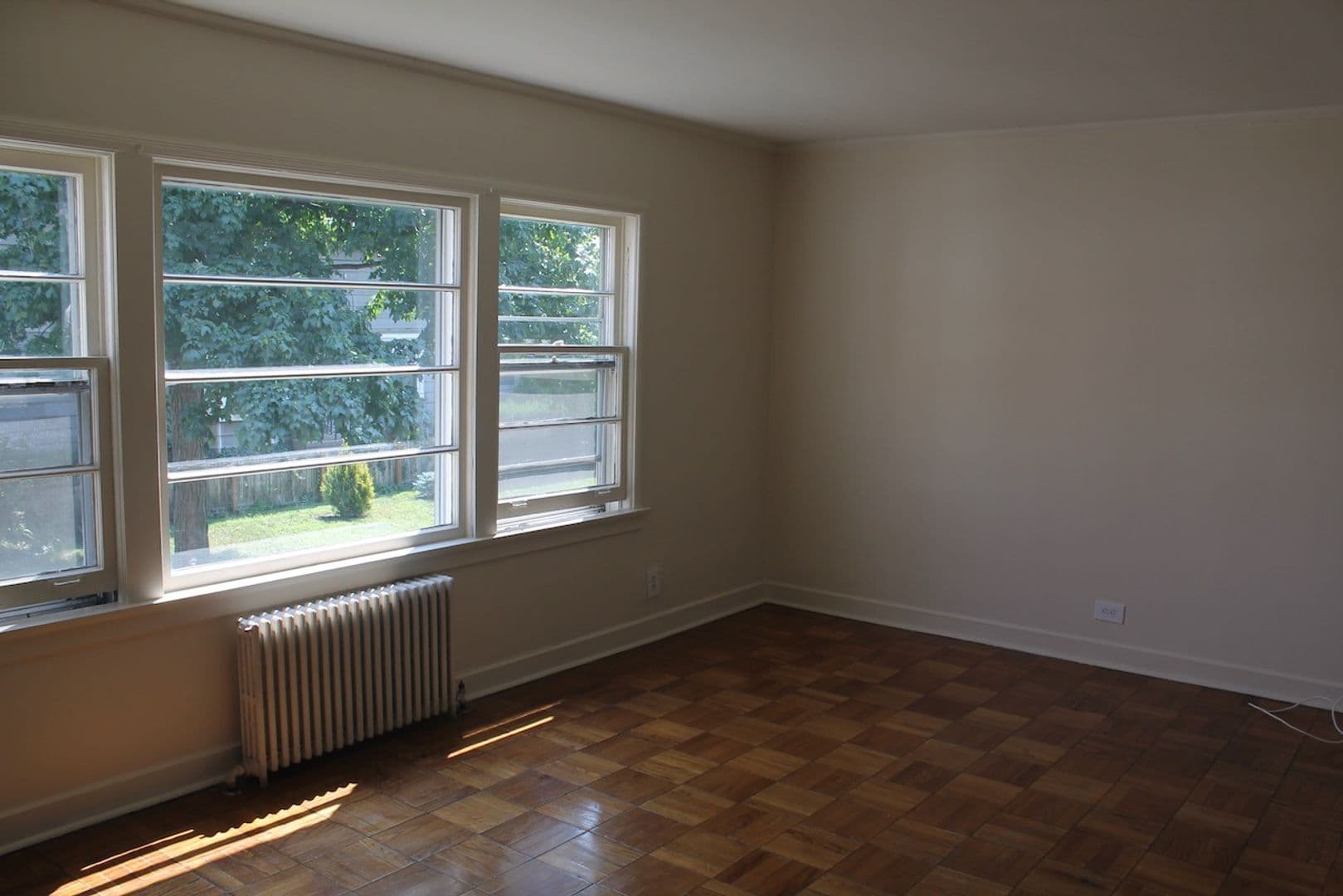 Evanston Apartment: 721-27 Austin Street
