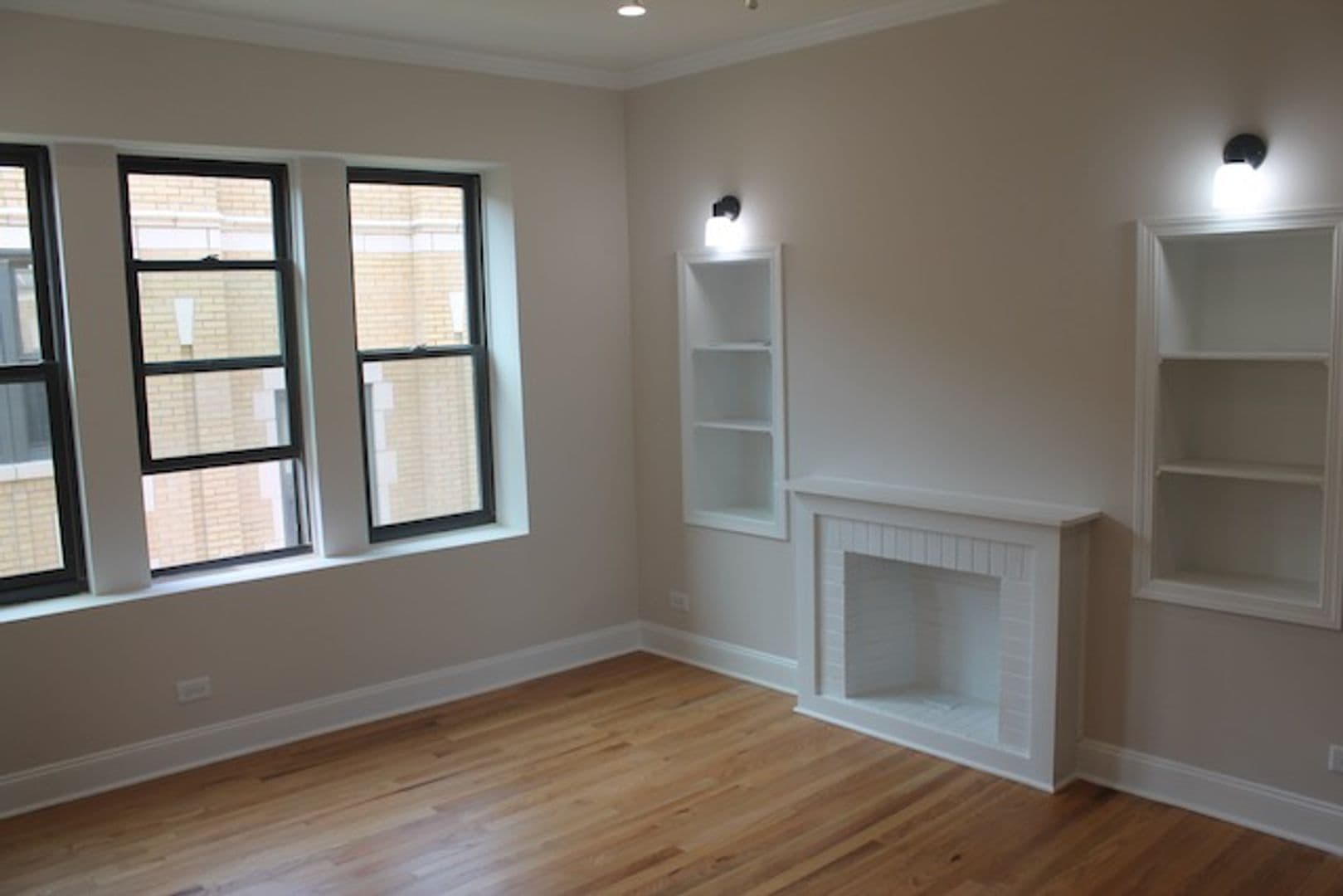 Chicago Apartment: 5643-49 N. Washtenaw Ave.