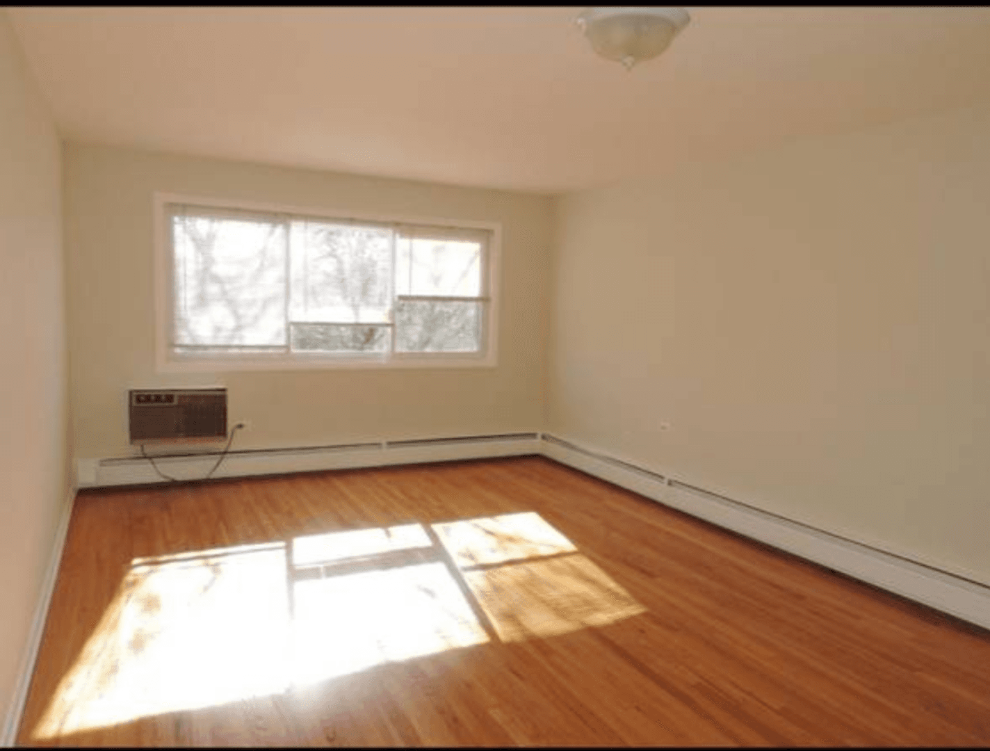 Evanston Apartment: 1507-25 Howard Street