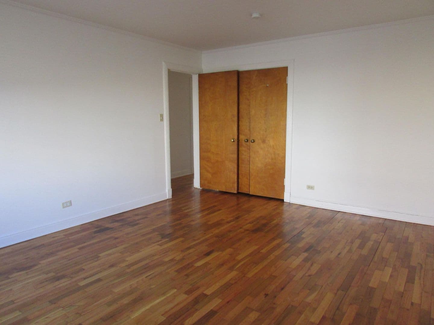 Wilmette Apartment: 418-22 5th Street