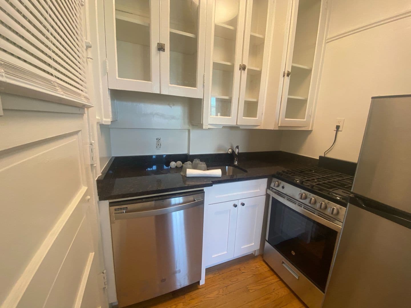 Chicago Apartment: 4830-34 N. Wolcott Ave.