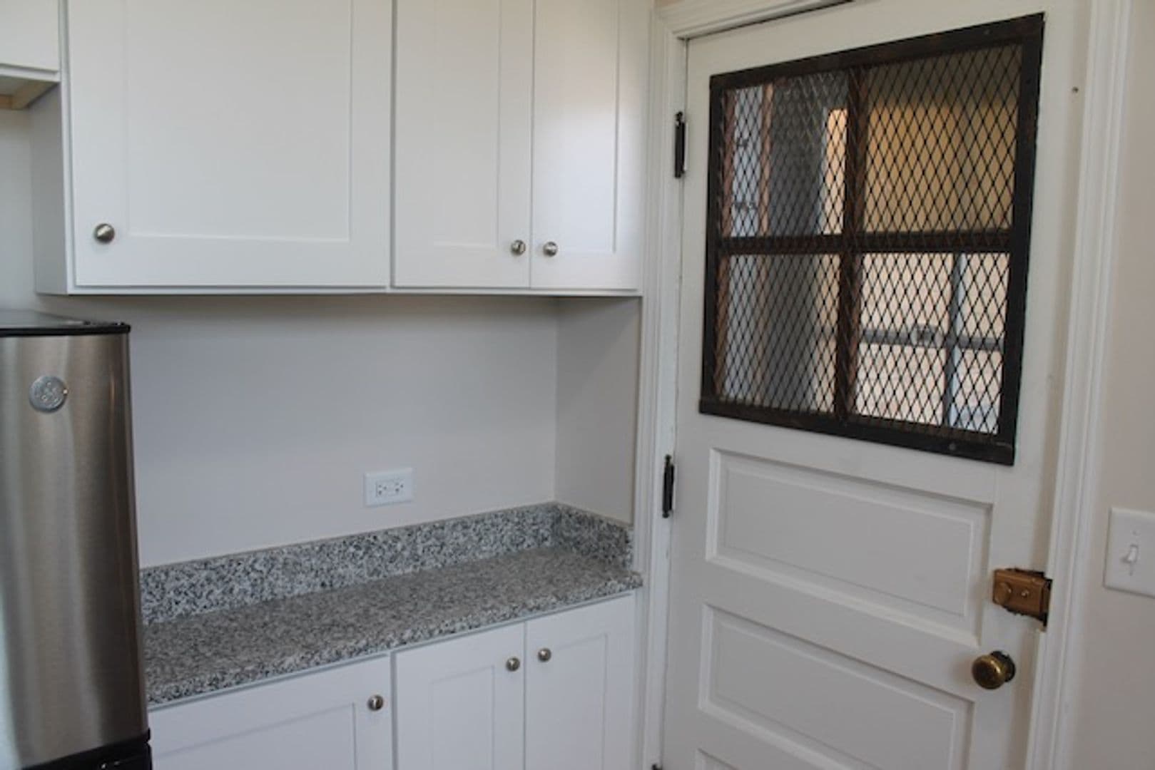 Chicago Apartment: 5643-49 N. Washtenaw Ave.