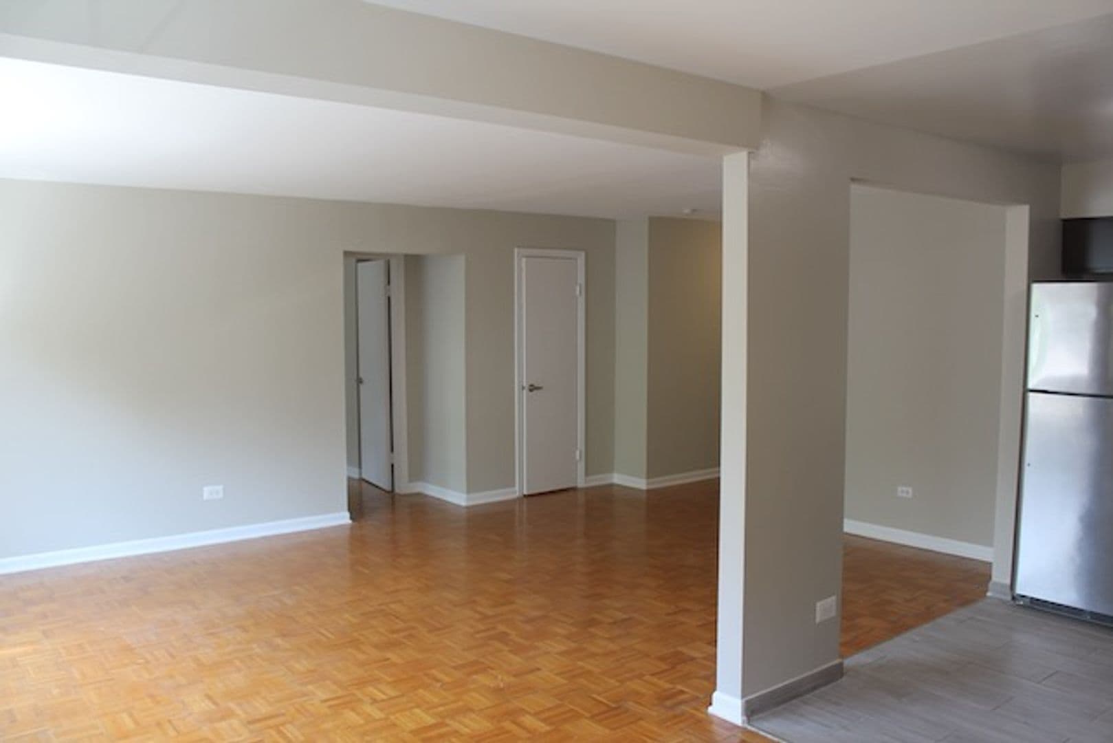 Evanston Apartment: 2620 Central St.