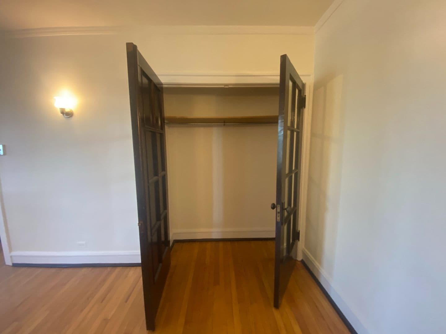 Chicago Apartment: 4830-34 N. Wolcott Ave.