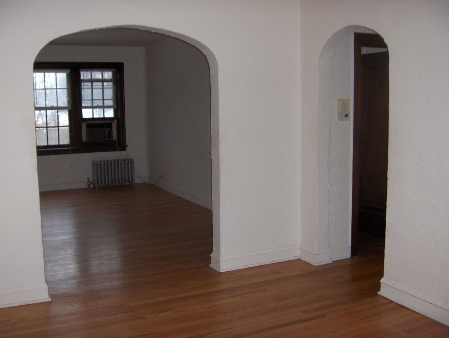 Evanston Apartment: 1317-21 Washington St.