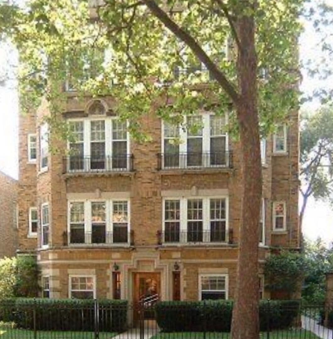Chicago Apartment: 4830-34 N. Wolcott Ave.