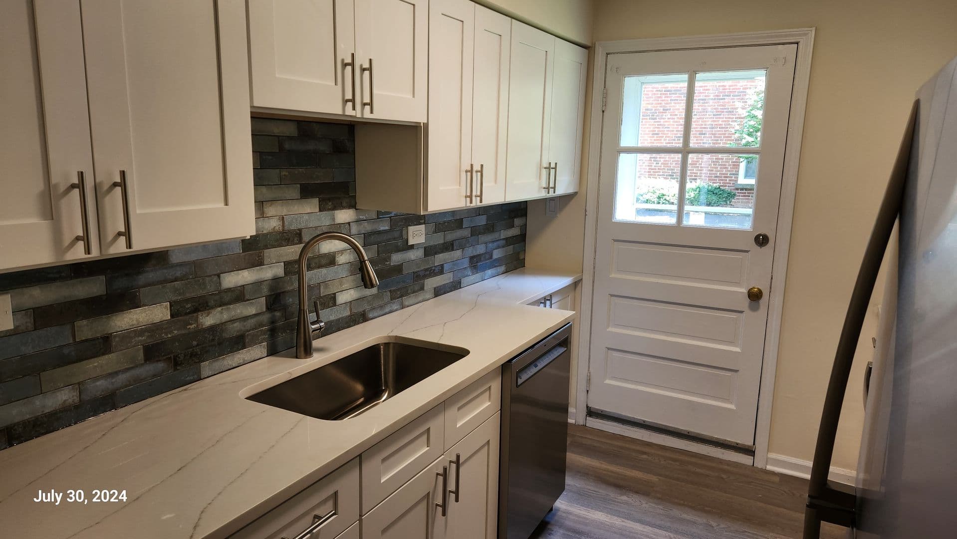 Evanston Apartment: 2620 Central St.