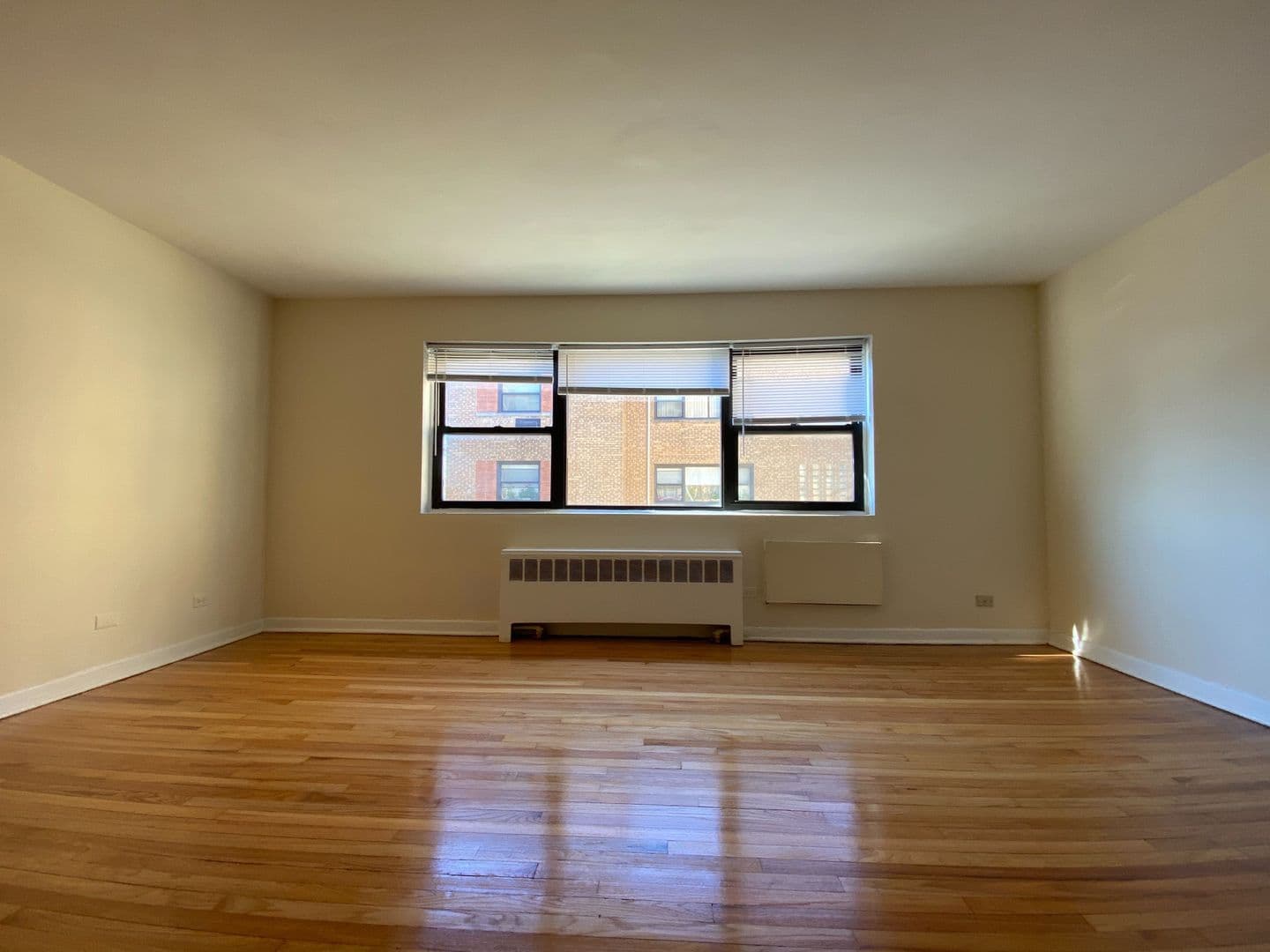 Chicago Apartment: 2714-24 W. Bryn Mawr Ave.