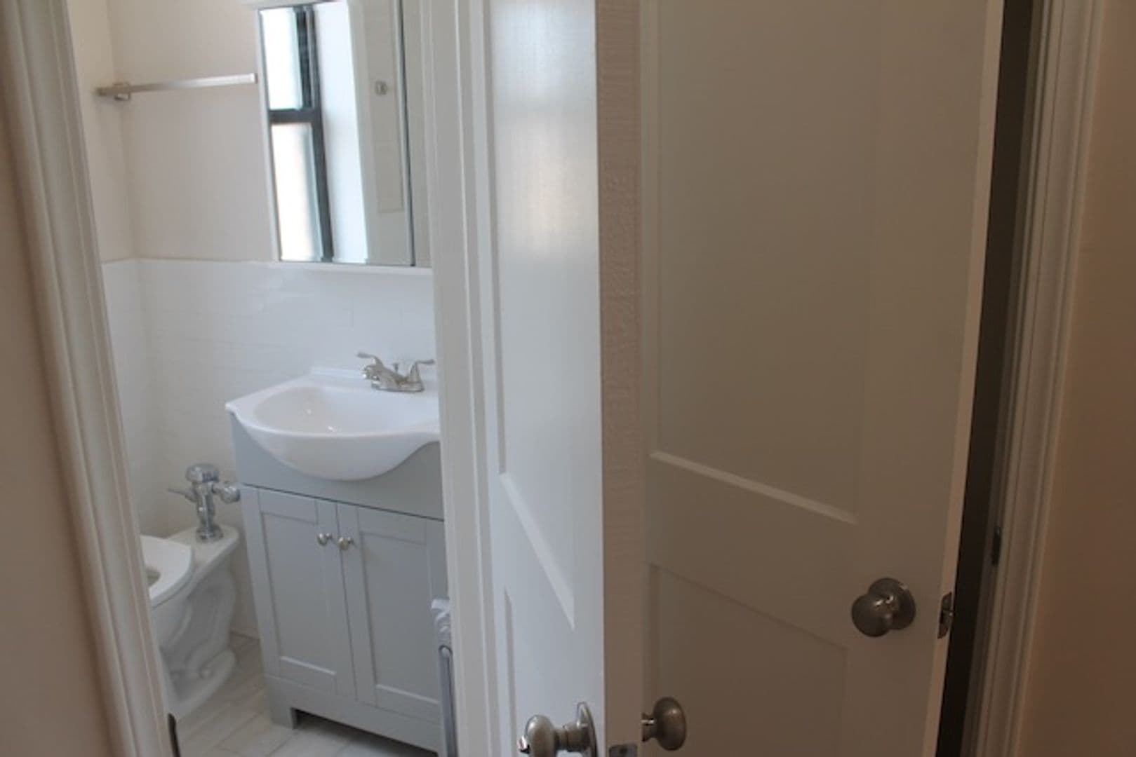 Chicago Apartment: 5643-49 N. Washtenaw Ave.