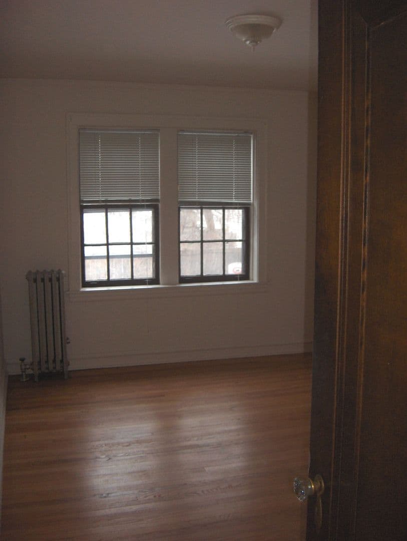 Evanston Apartment: 1317-21 Washington St.
