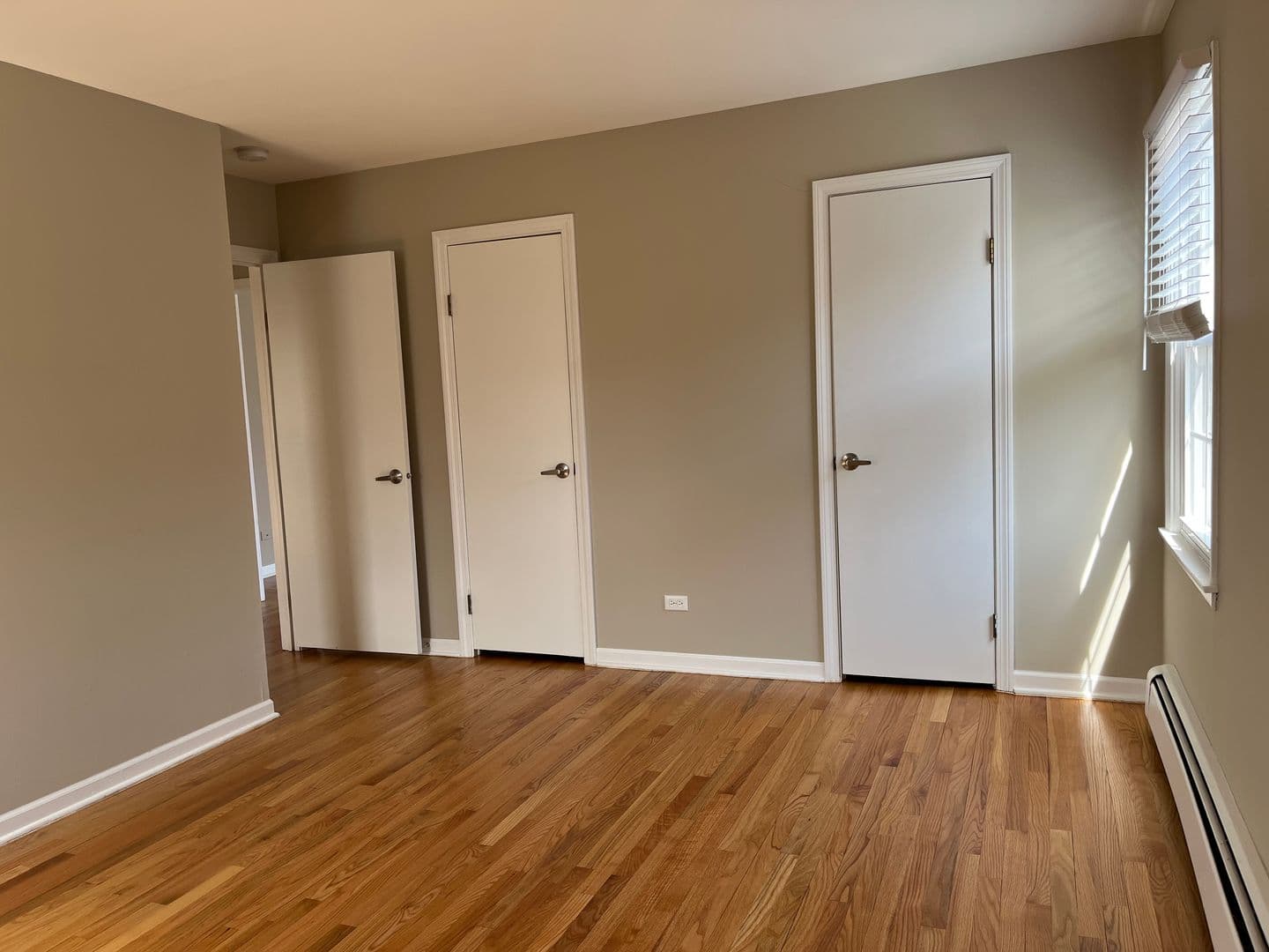 Evanston Apartment: 2620 Central St.
