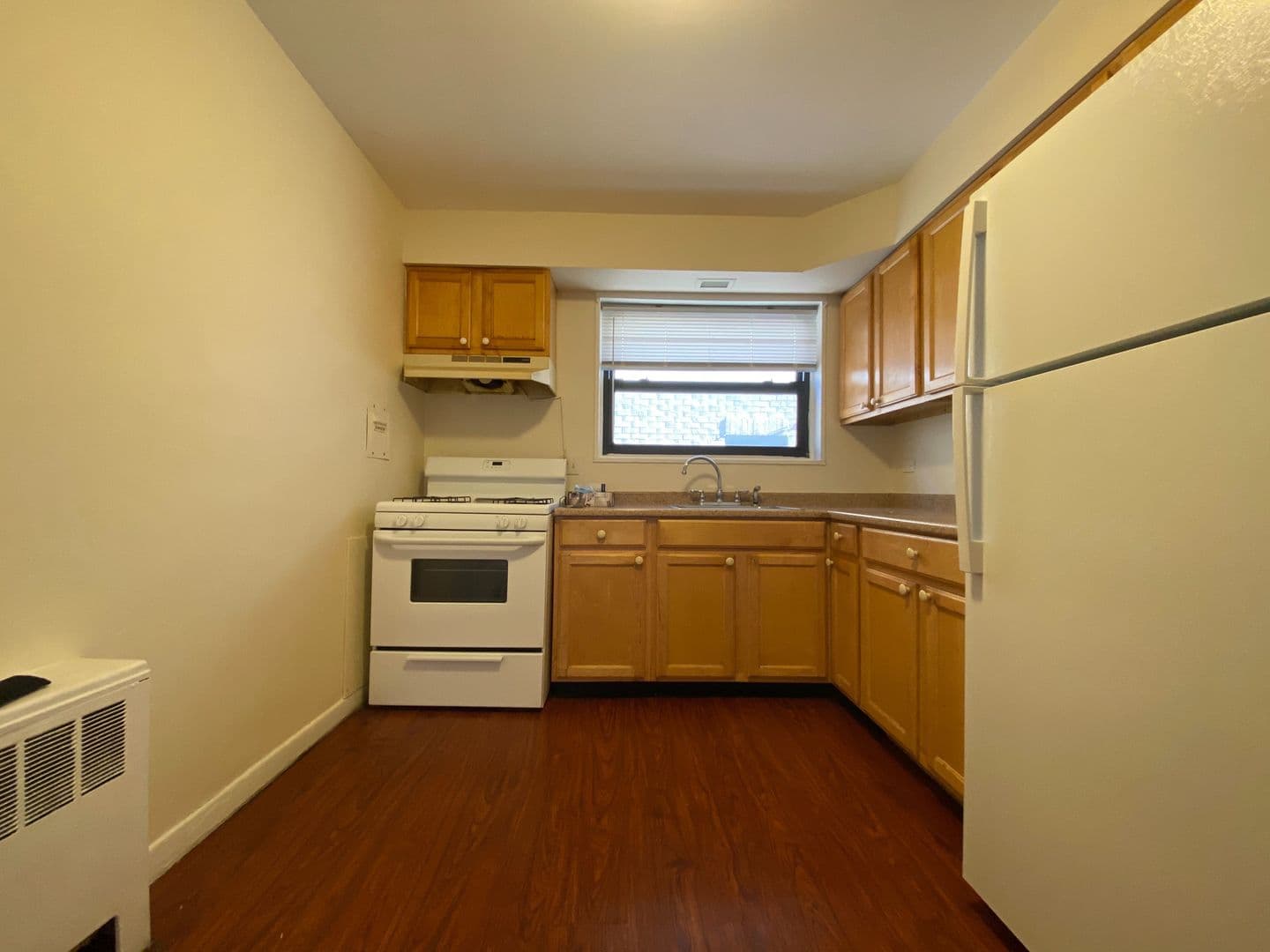 Chicago Apartment: 2714-24 W. Bryn Mawr Ave.