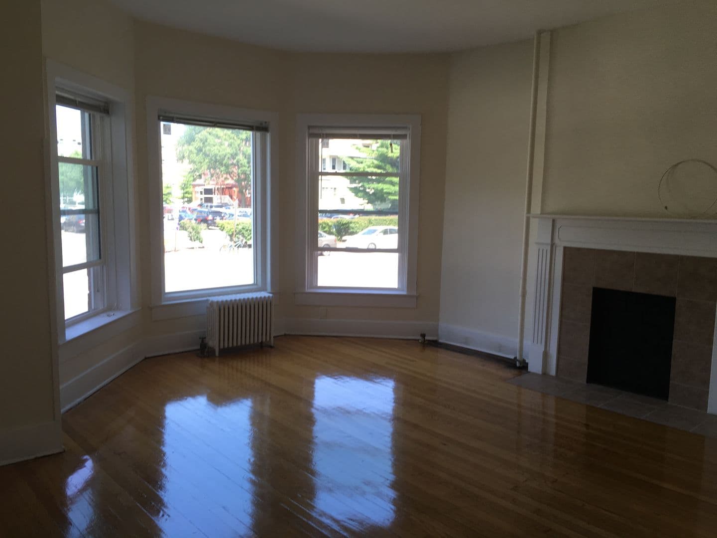 Evanston Apartment: 618-20 Clark Street