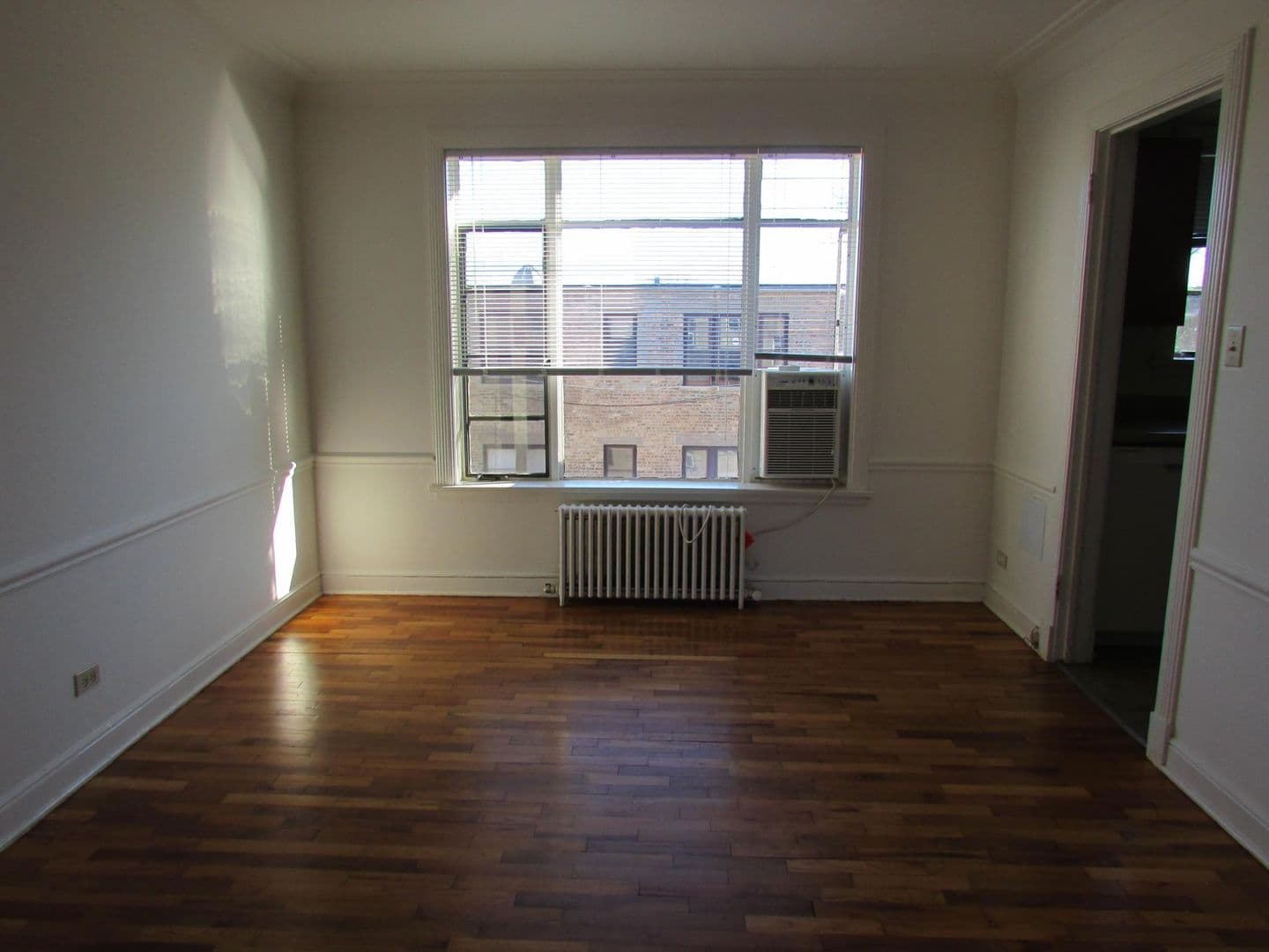 Wilmette Apartment: 418-22 5th Street