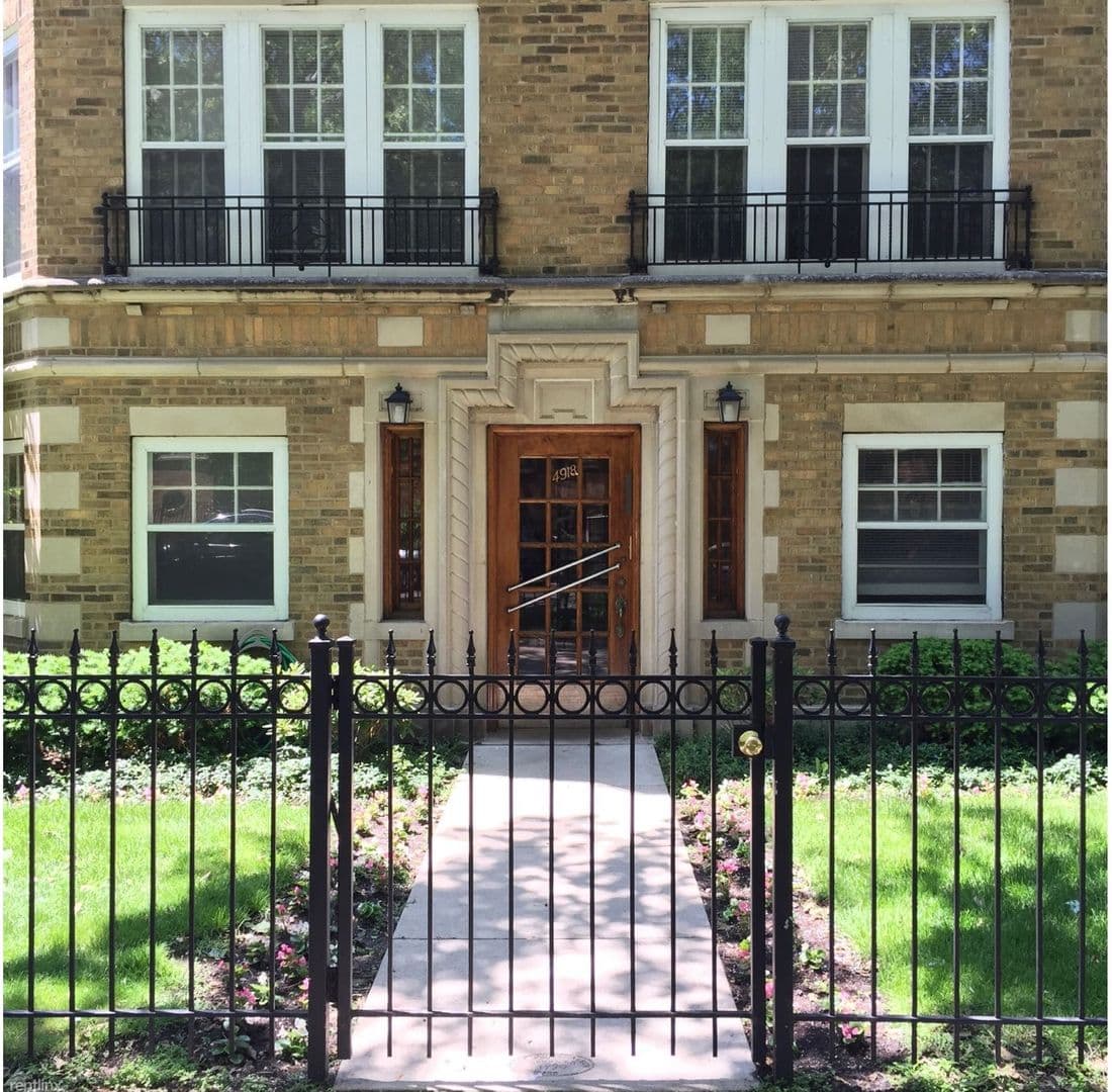 Chicago Apartment: 4830-34 N. Wolcott Ave.