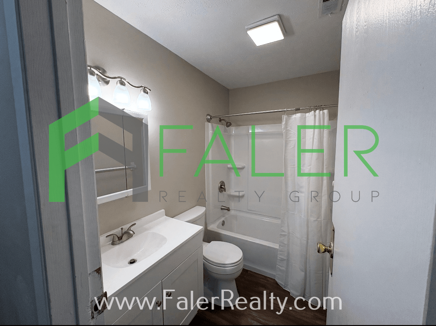Miami Township Condo: 5213 Belle Isle
