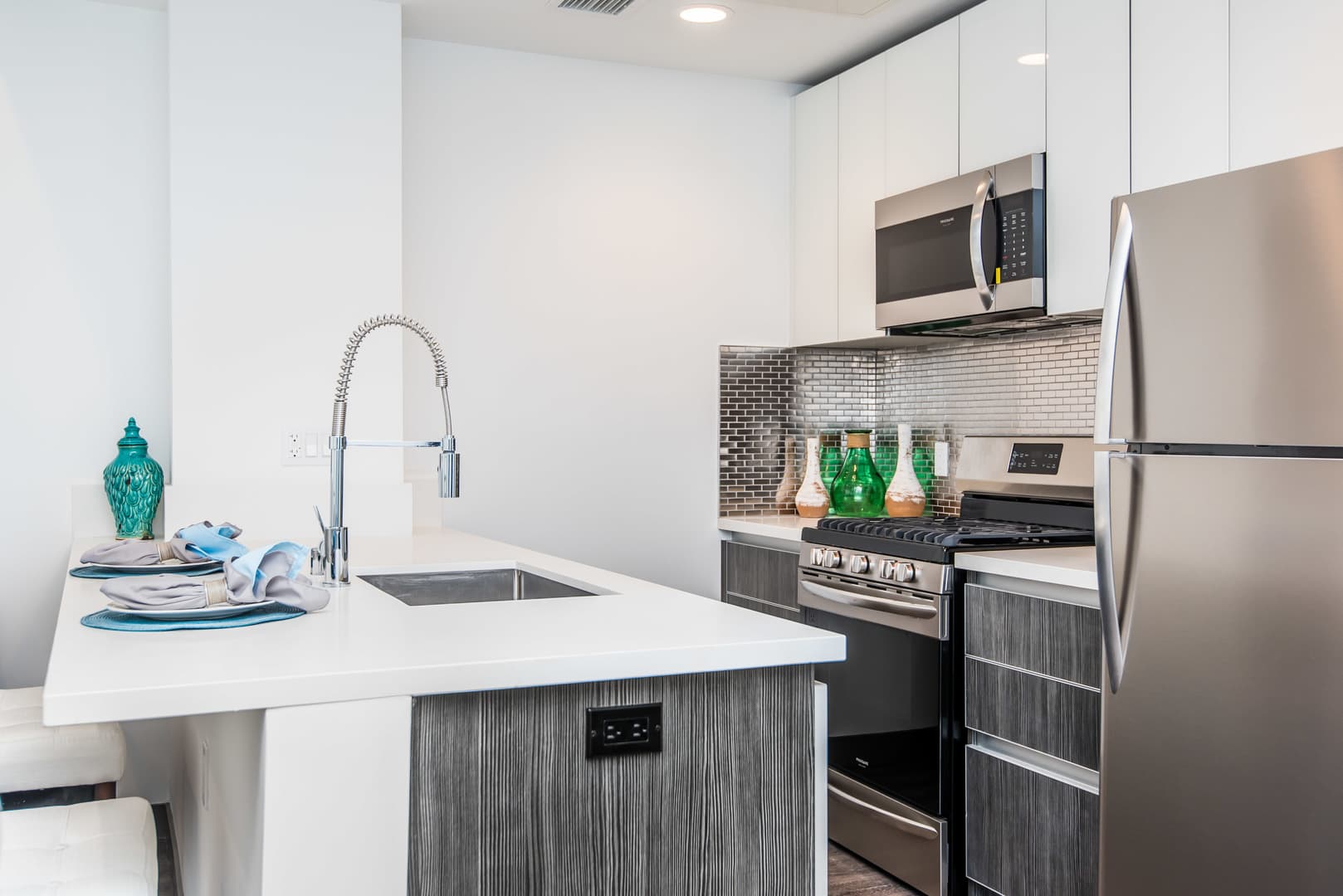 Culver City Apartment: 5036 S. Slauson Ave