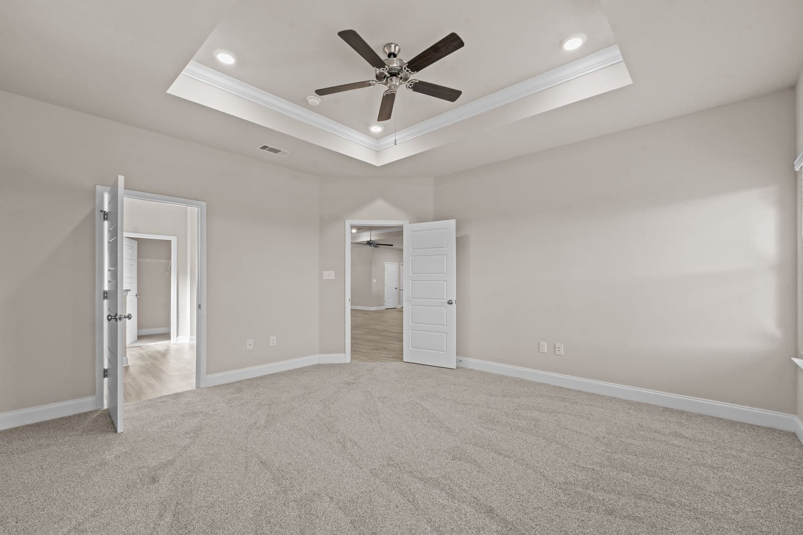 long beach House: 4016 Lighthouse Drive