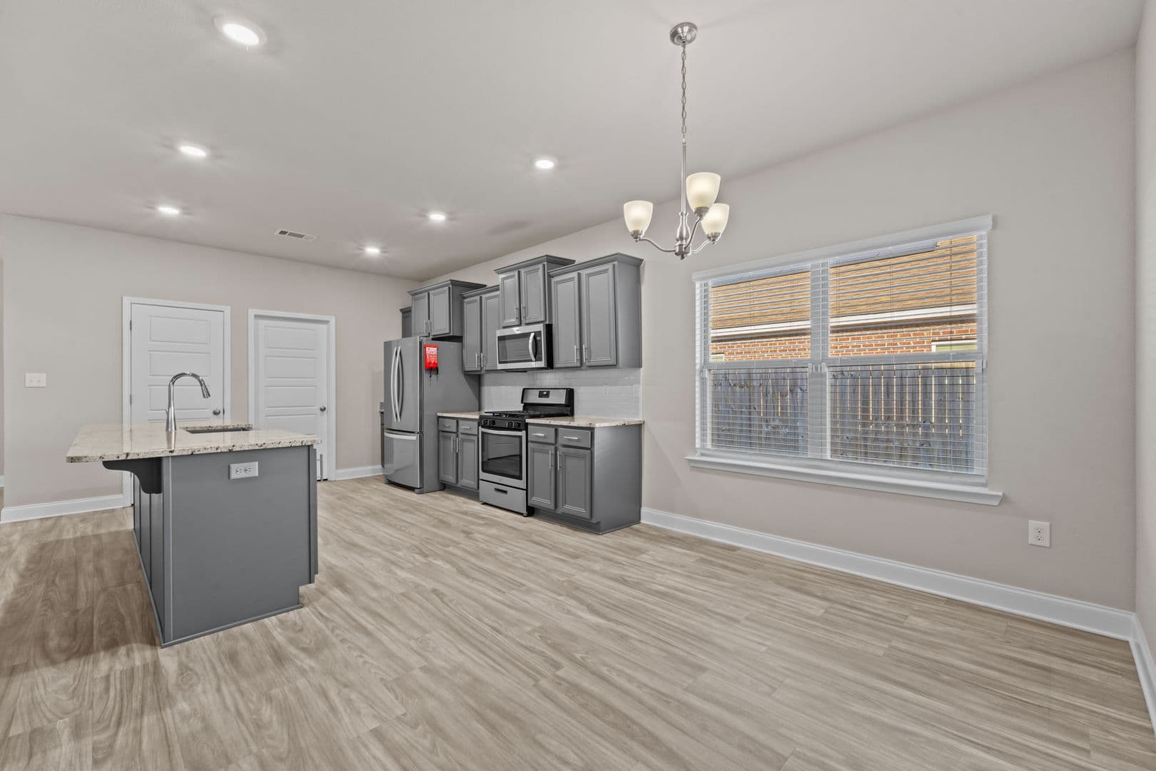 long beach House: 4016 Lighthouse Drive