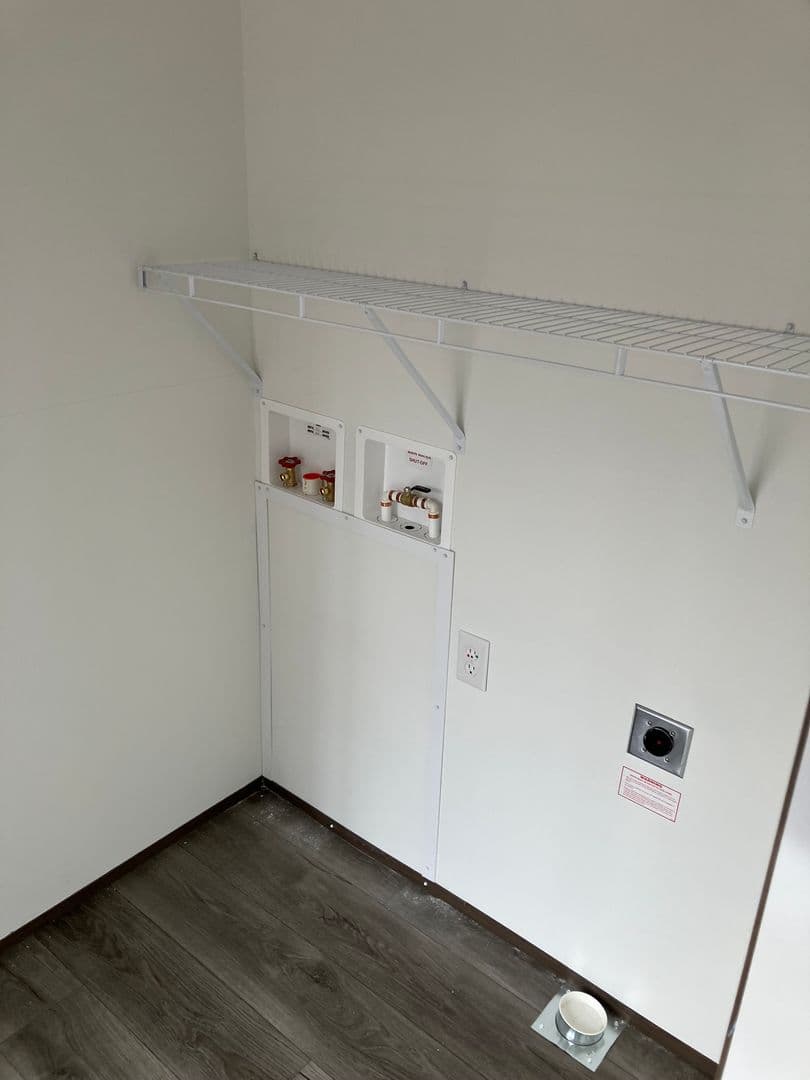 Stevens Point Apartment: 1430 Torun Road