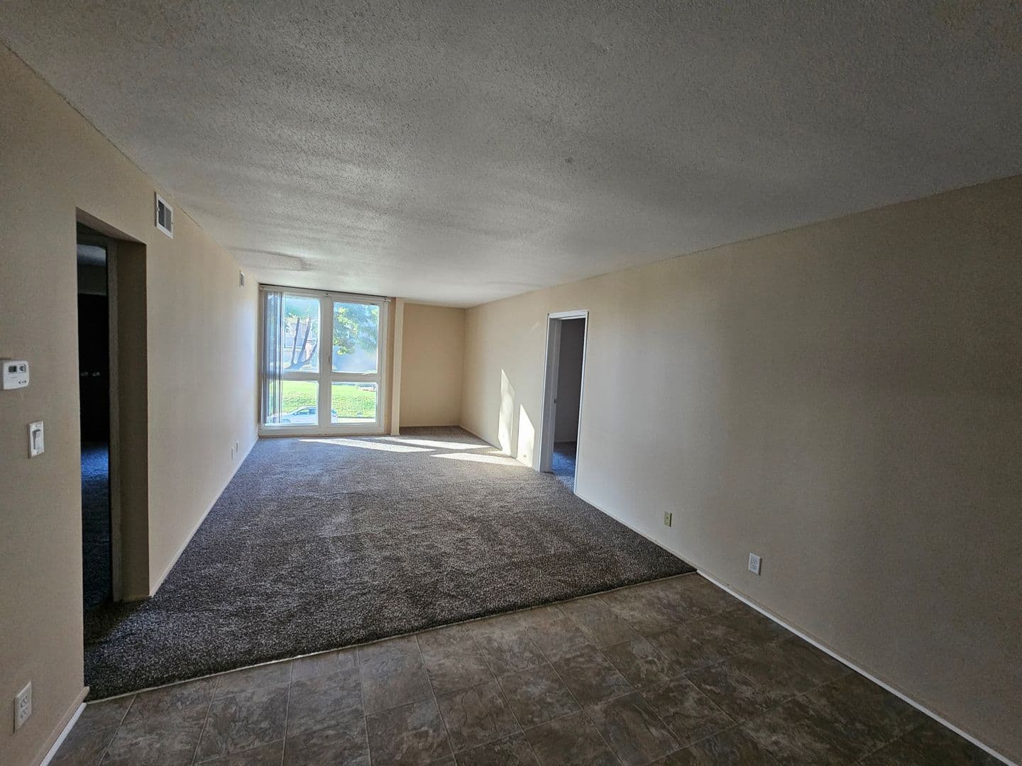 Omaha Apartment: 3724 Jackson Street