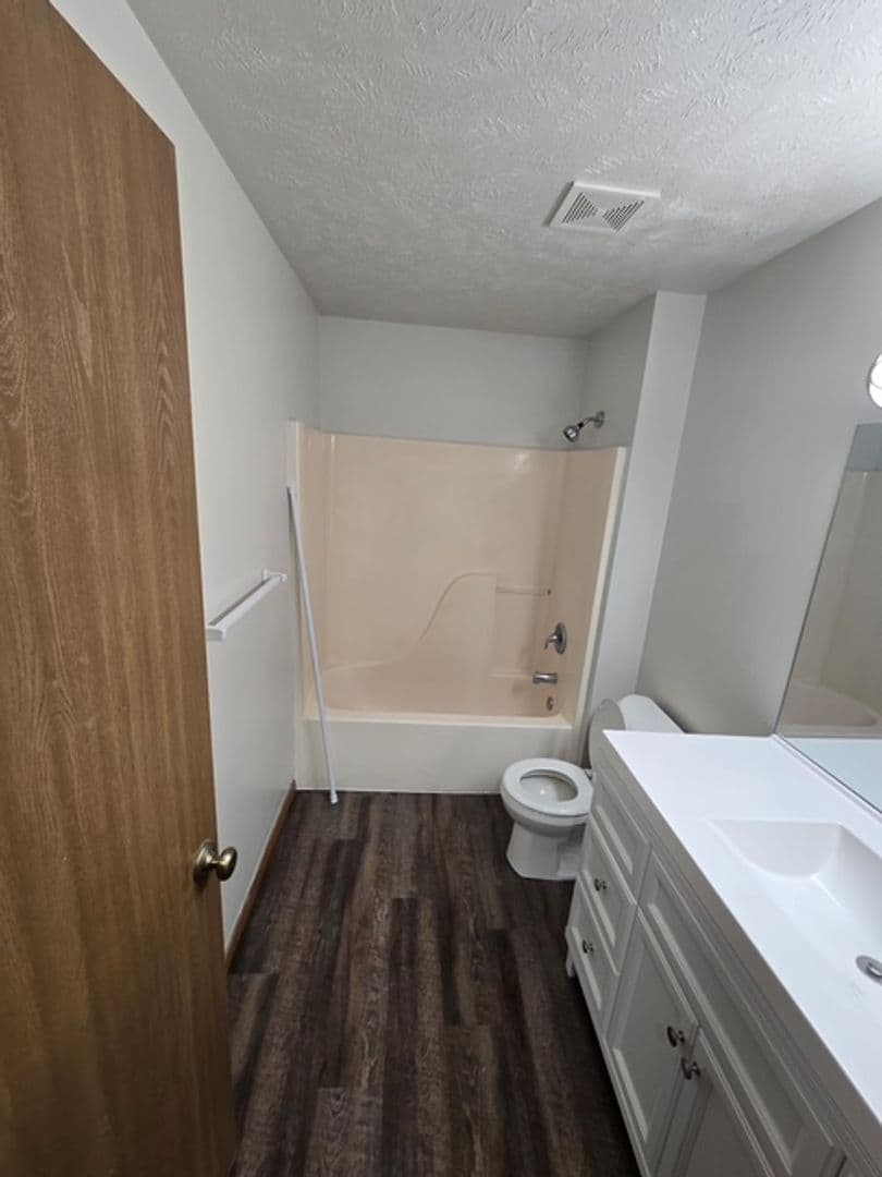 OMAHA Apartment: STONEGATE