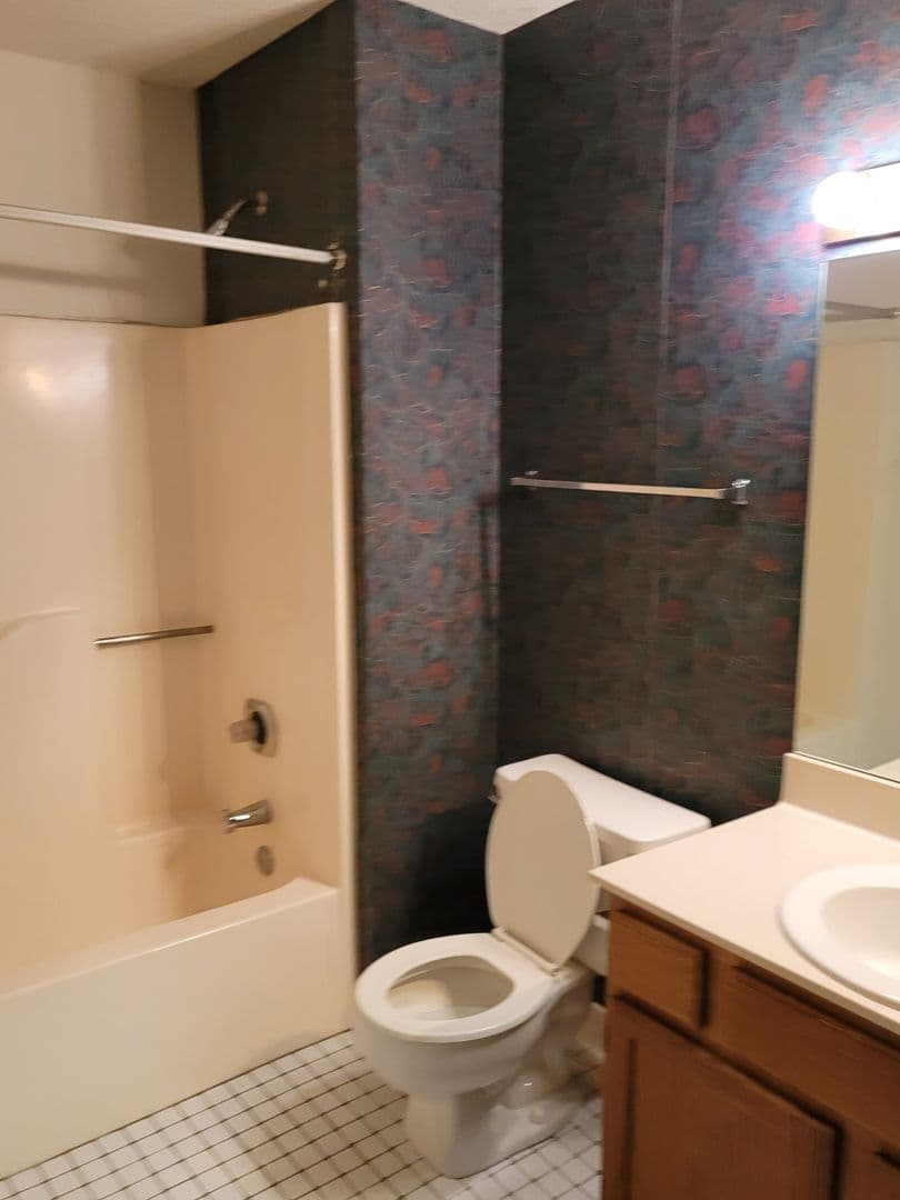 Omaha Apartment: C/O 5101 Grover Street