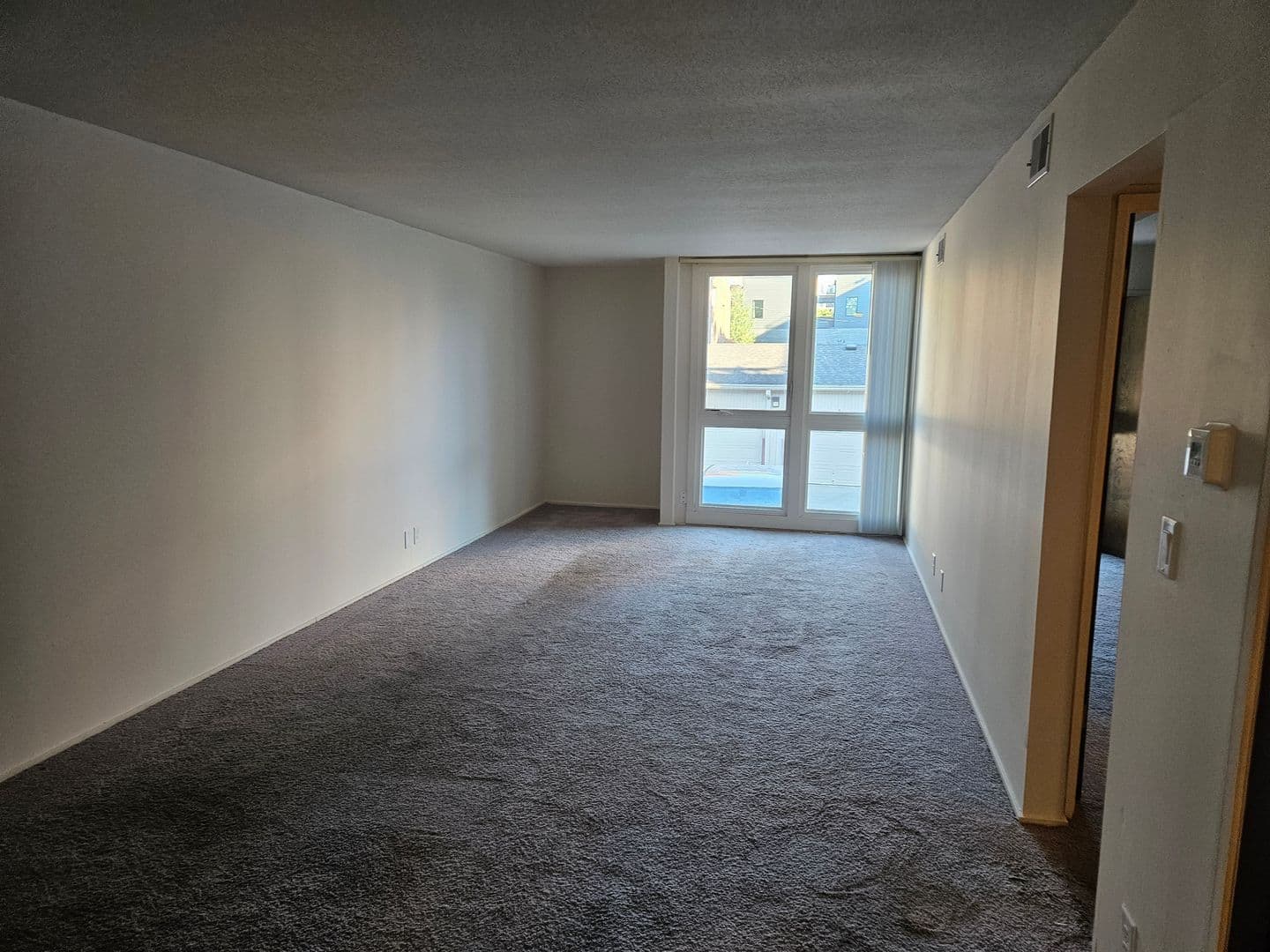 Omaha Apartment: 3724 Jackson Street