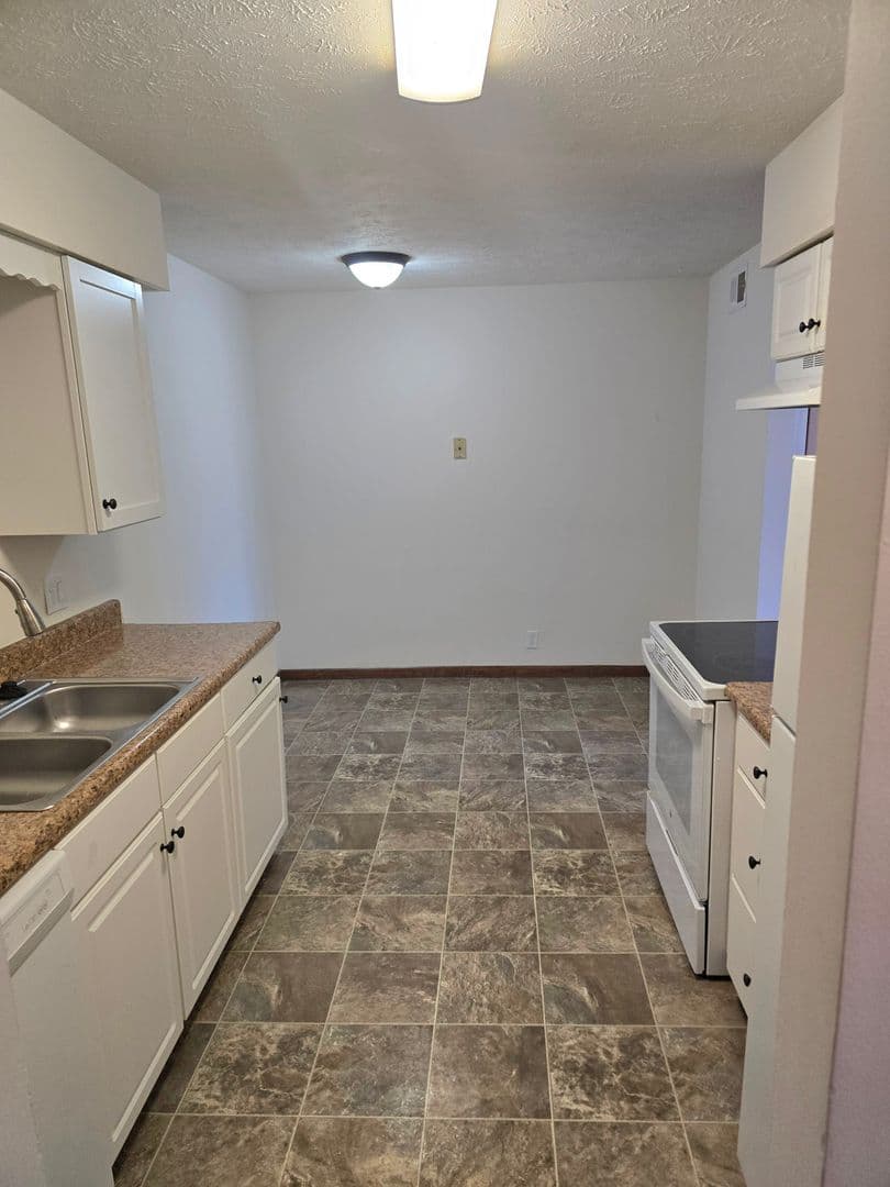 Omaha Apartment: 621 N. 48th Street